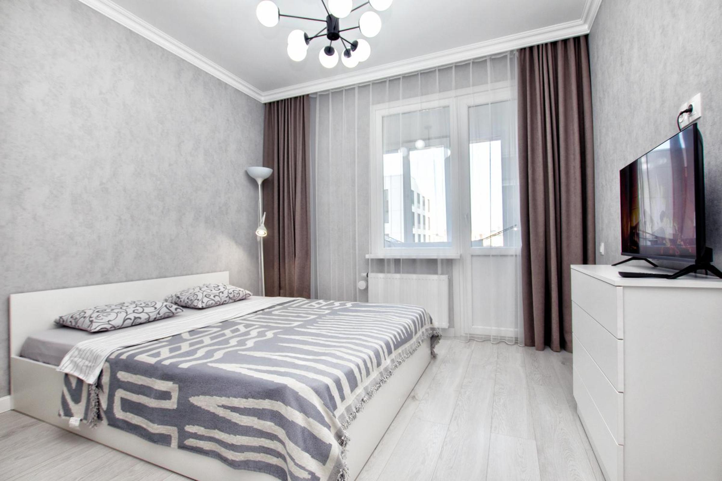 One-Bedroom Apartment photo 1