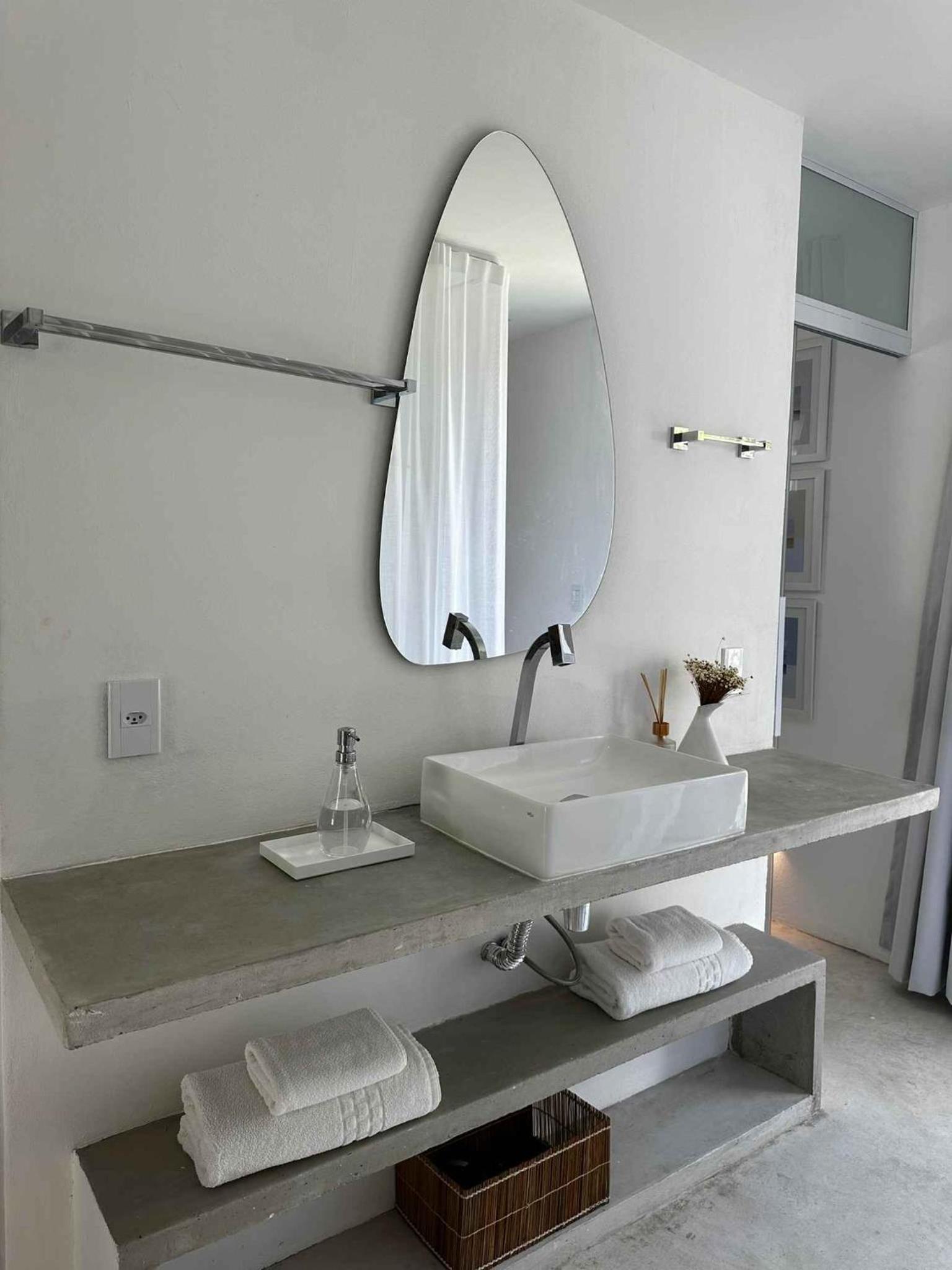Deluxe King Suite - Photo 4