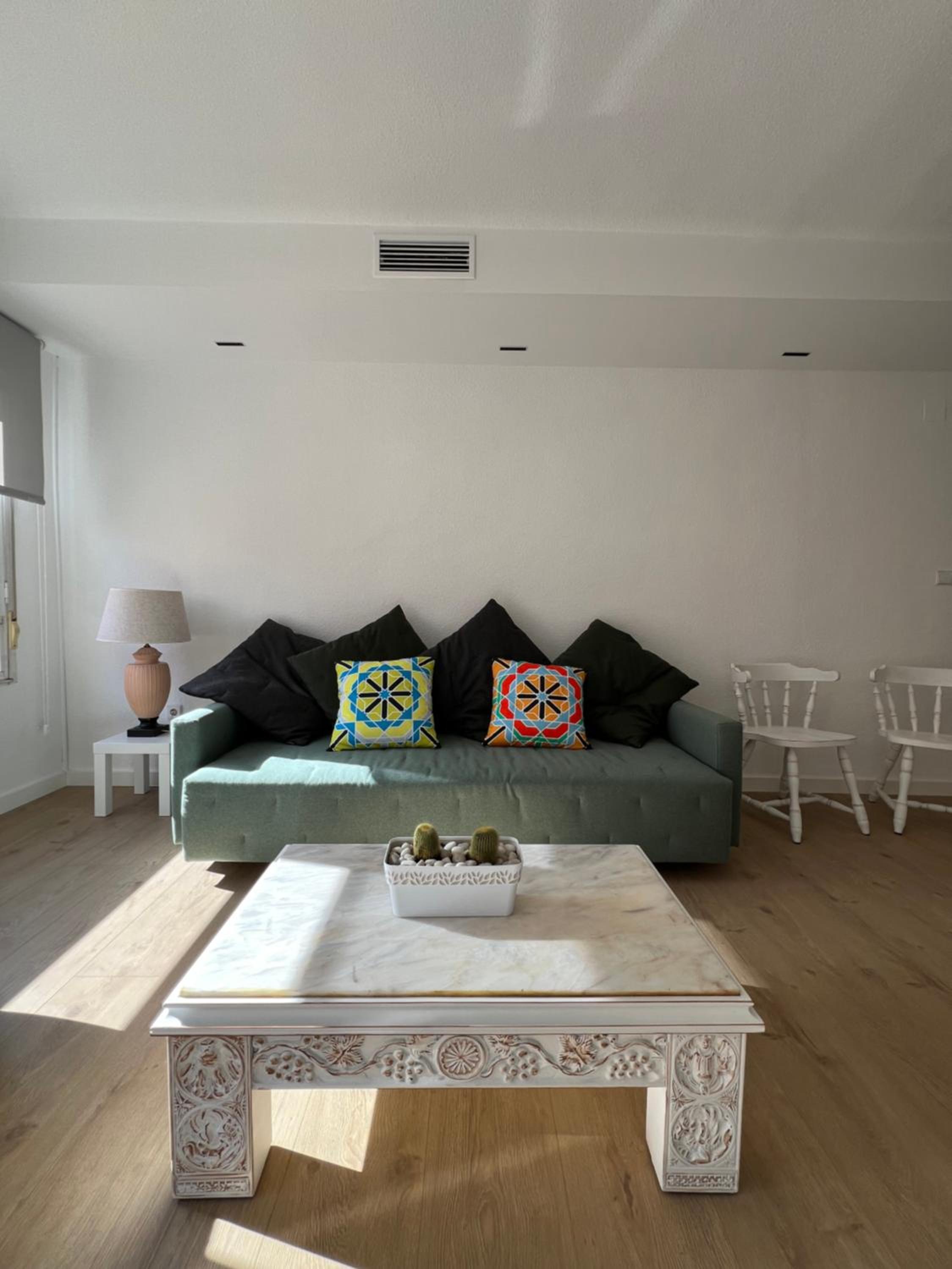One-Bedroom Apartment photo 2