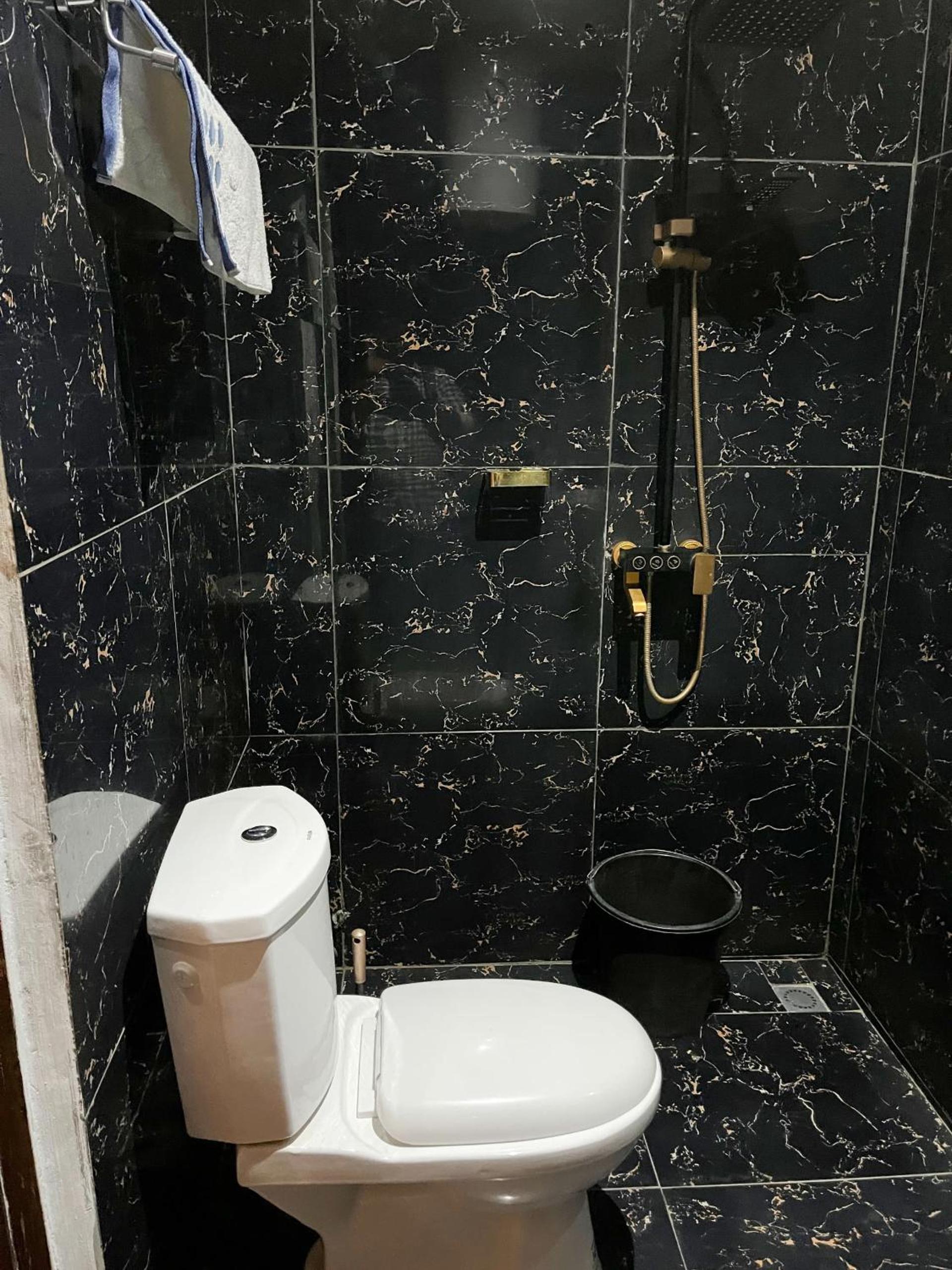Deluxe Room (2 Adults + 1 Child) photo 3