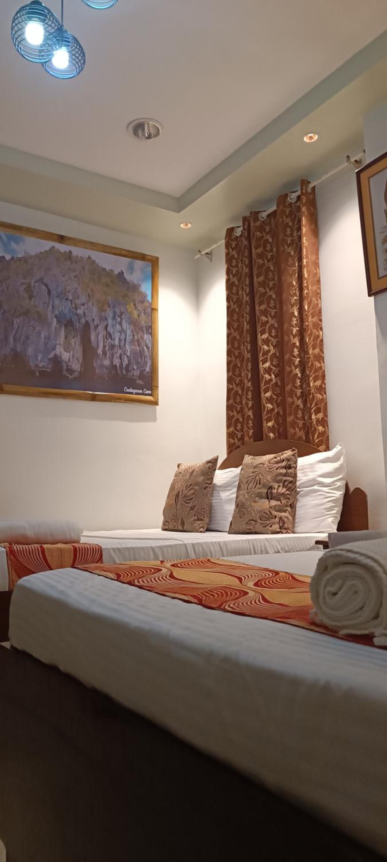 Standard Double or Twin Room photo 2