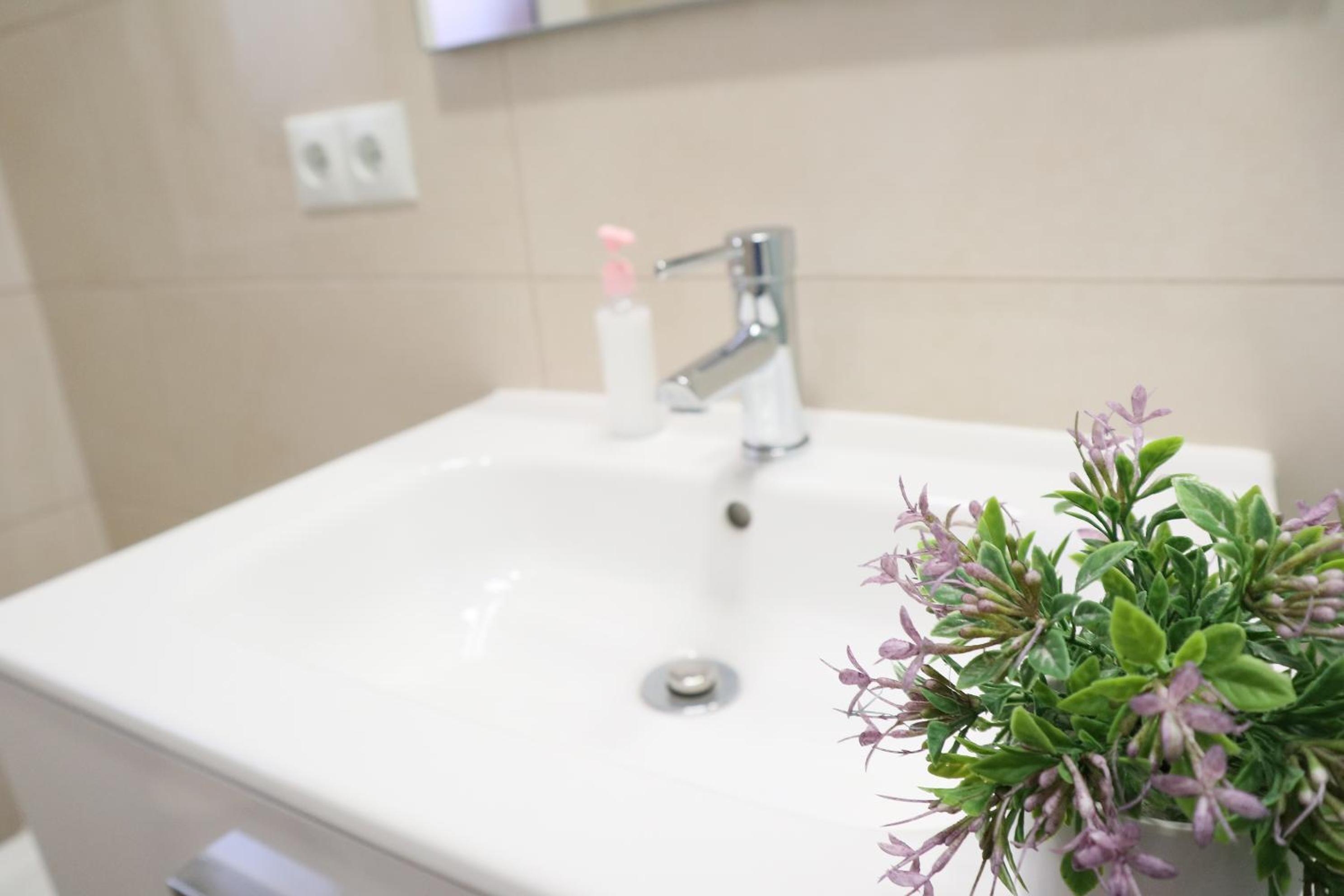 Double Room with Private Bathroom photo 2