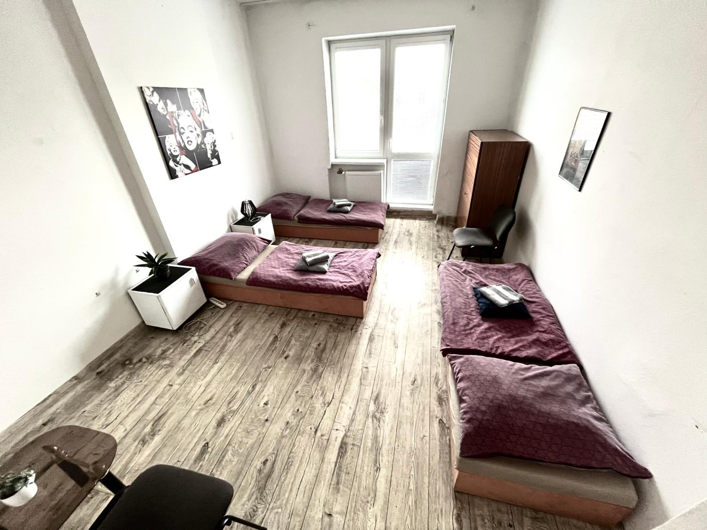 Bed in 6-Bed Female Dormitory Room photo 1