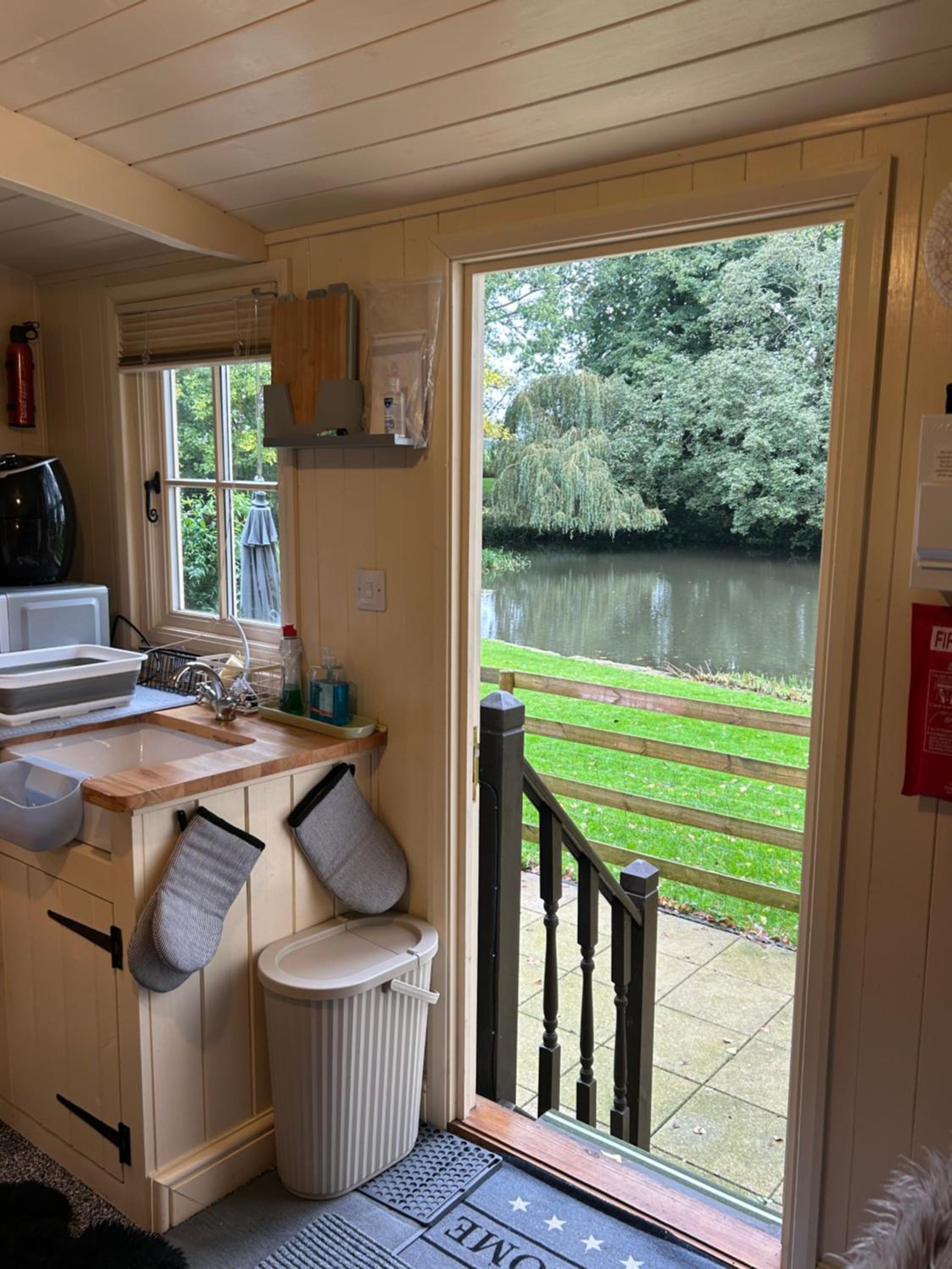 Double Room with Lake View photo 2