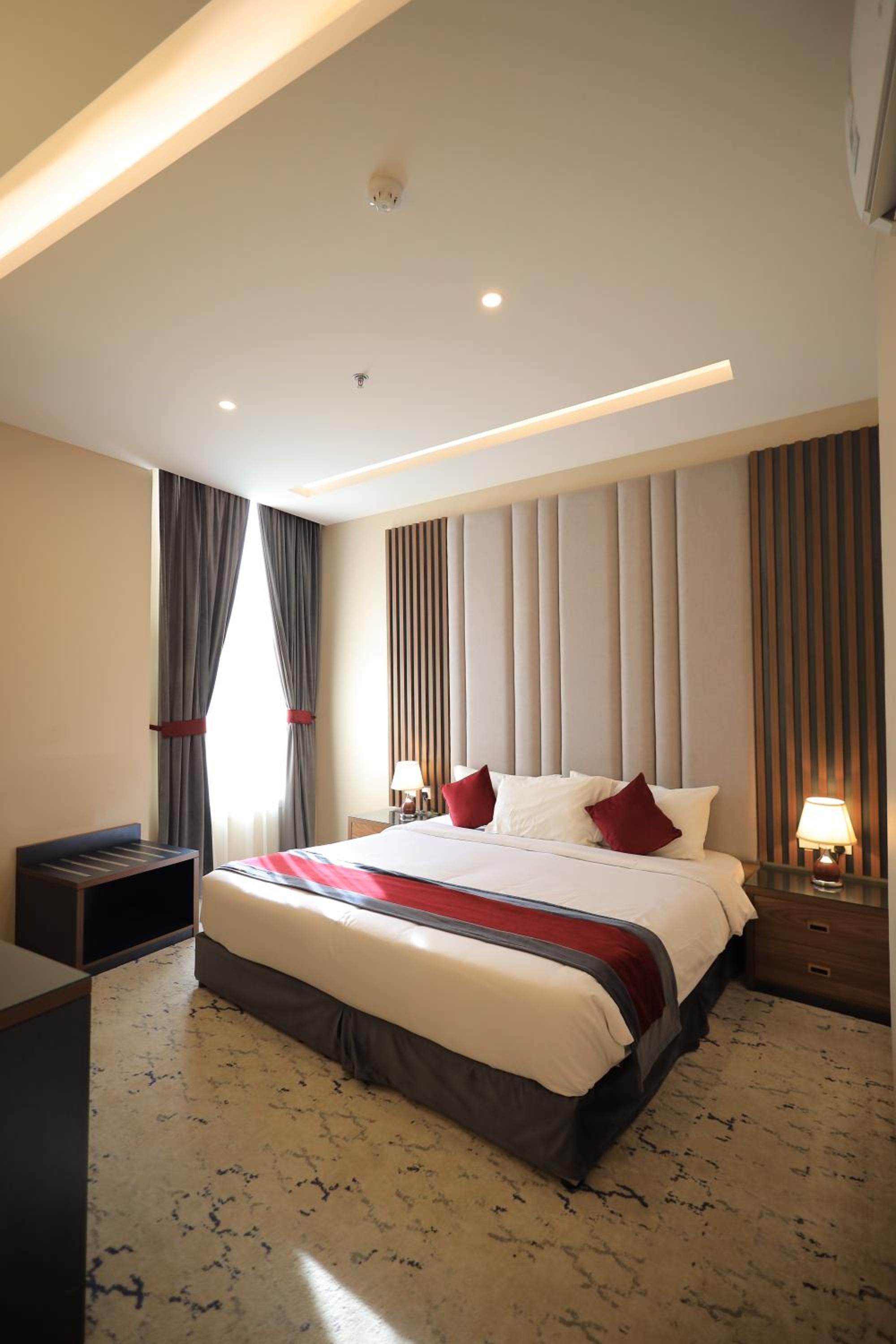 Suite with Garden View