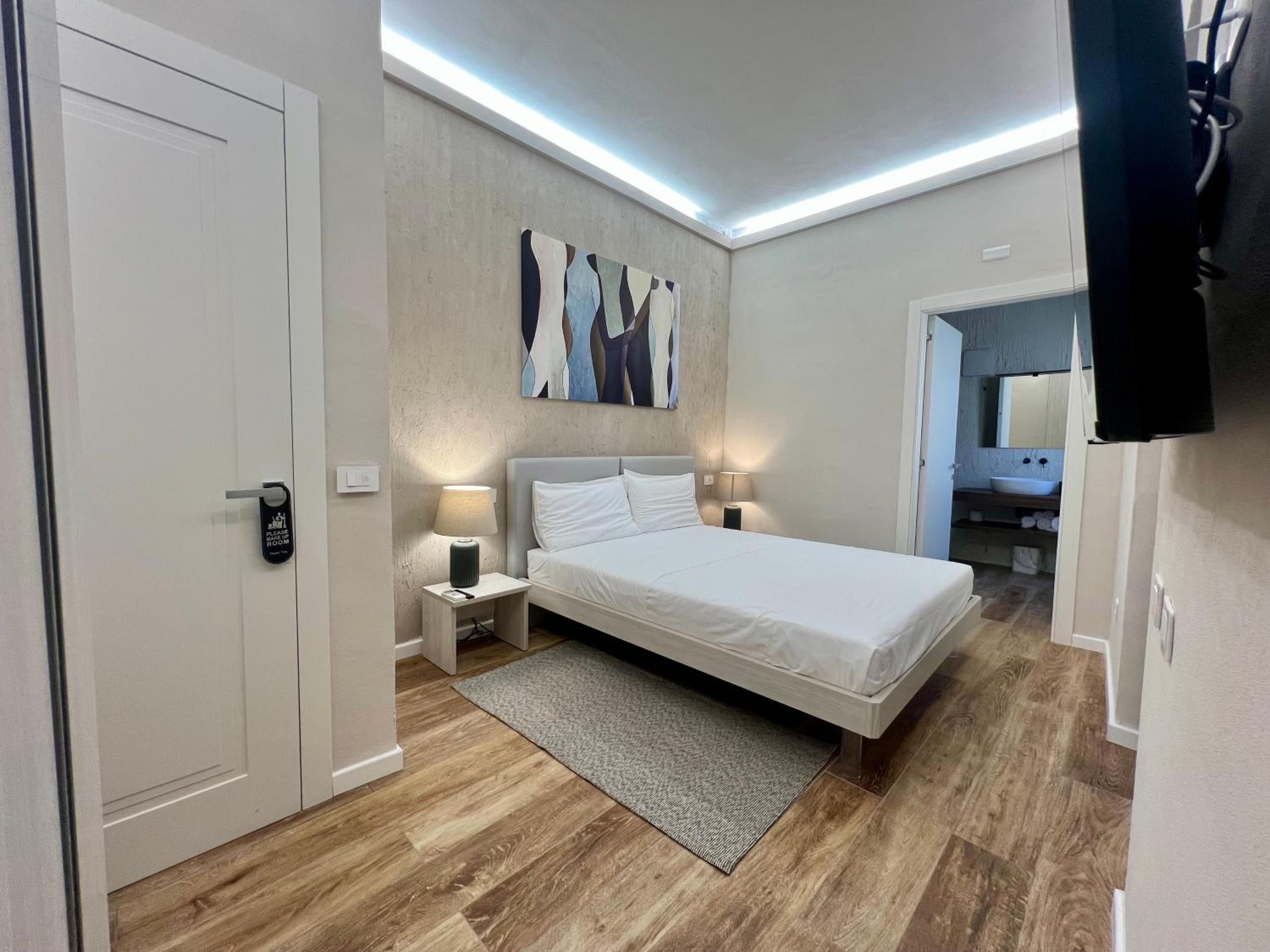 Deluxe Queen Room photo 2