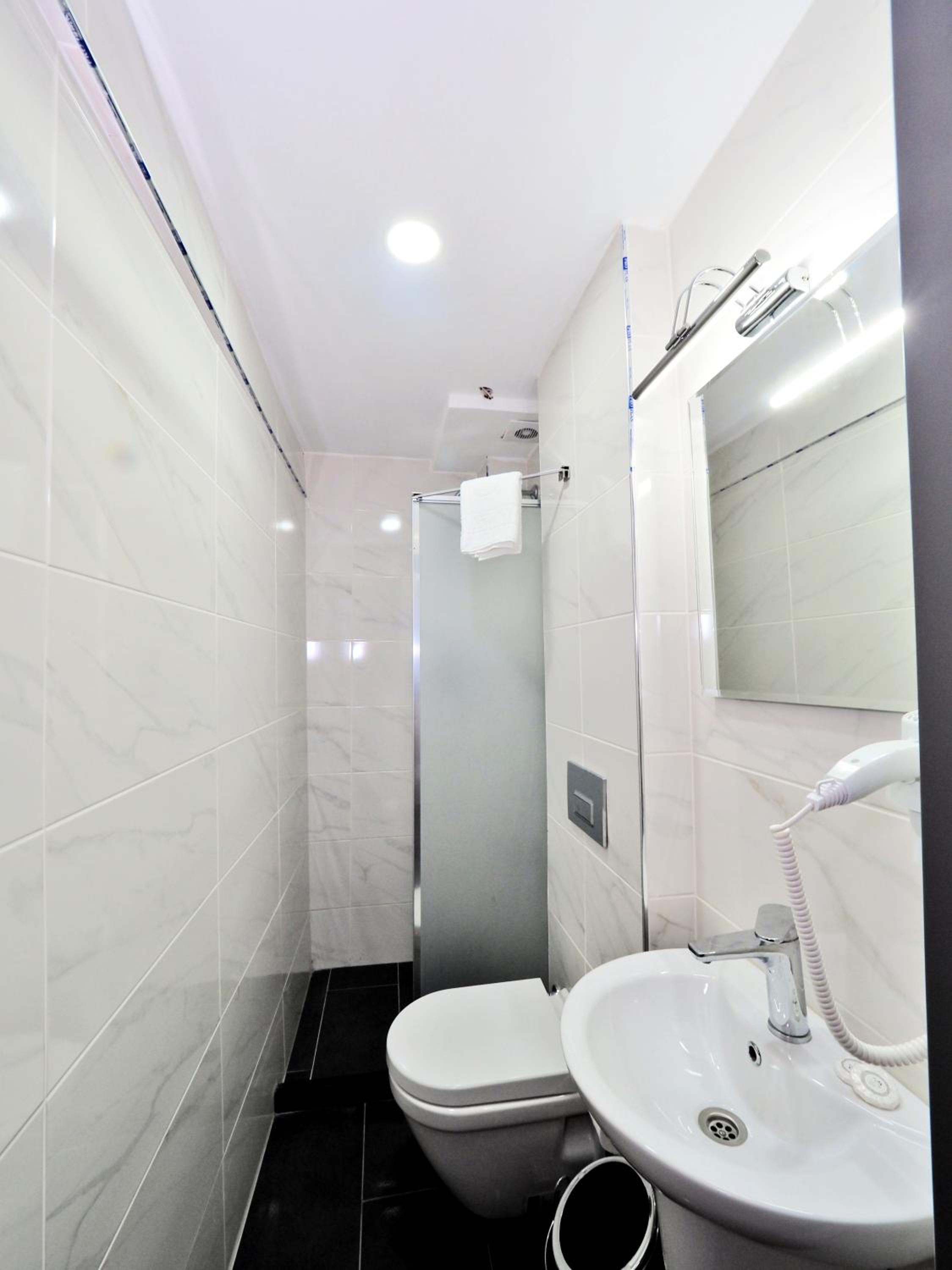 Budget Single Room photo 3