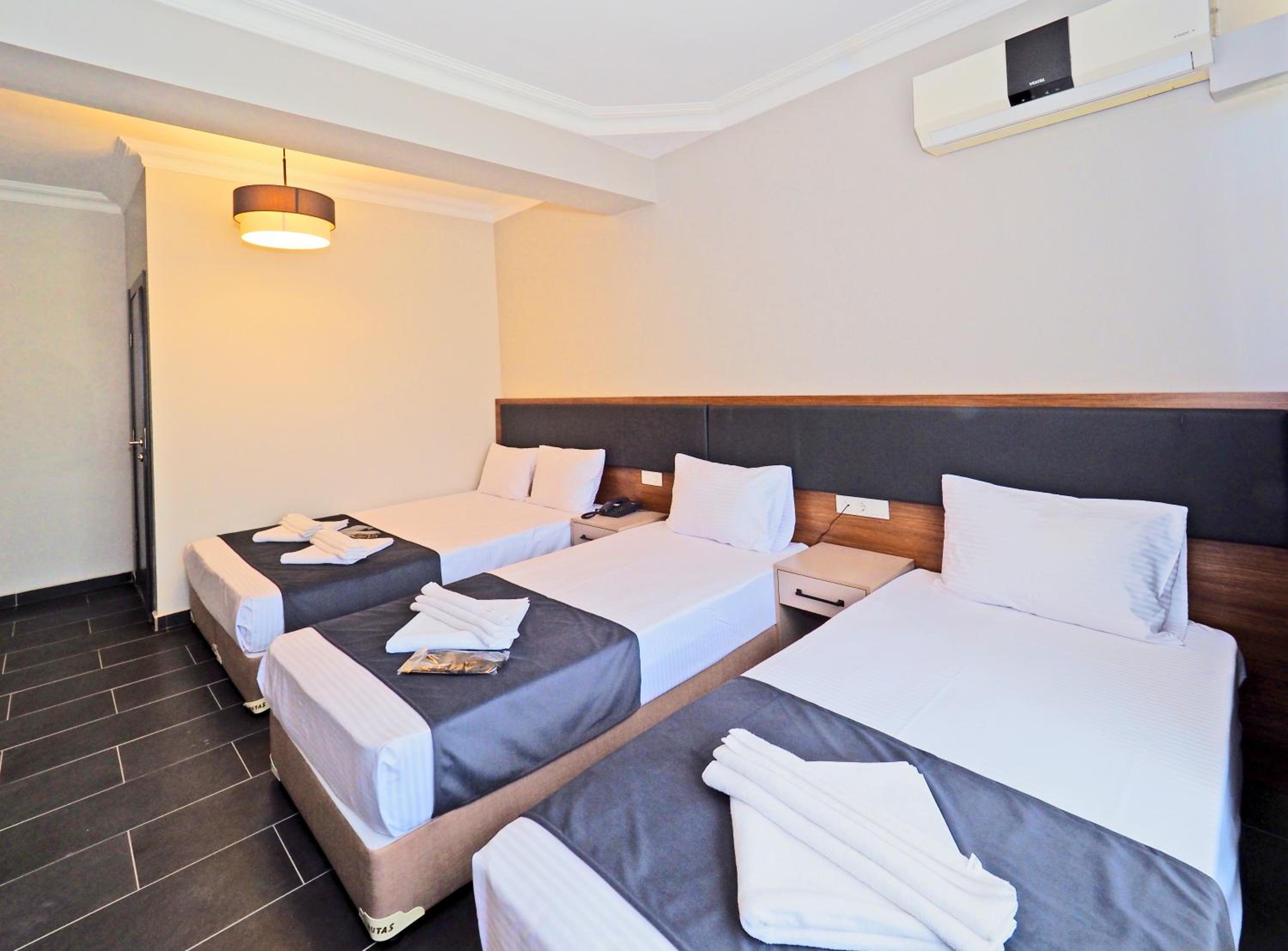Quadruple Room photo 3