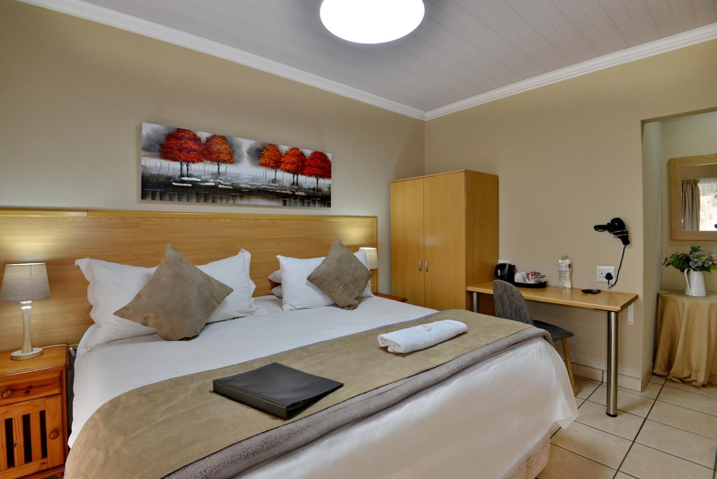 Twin Room - Photo 1