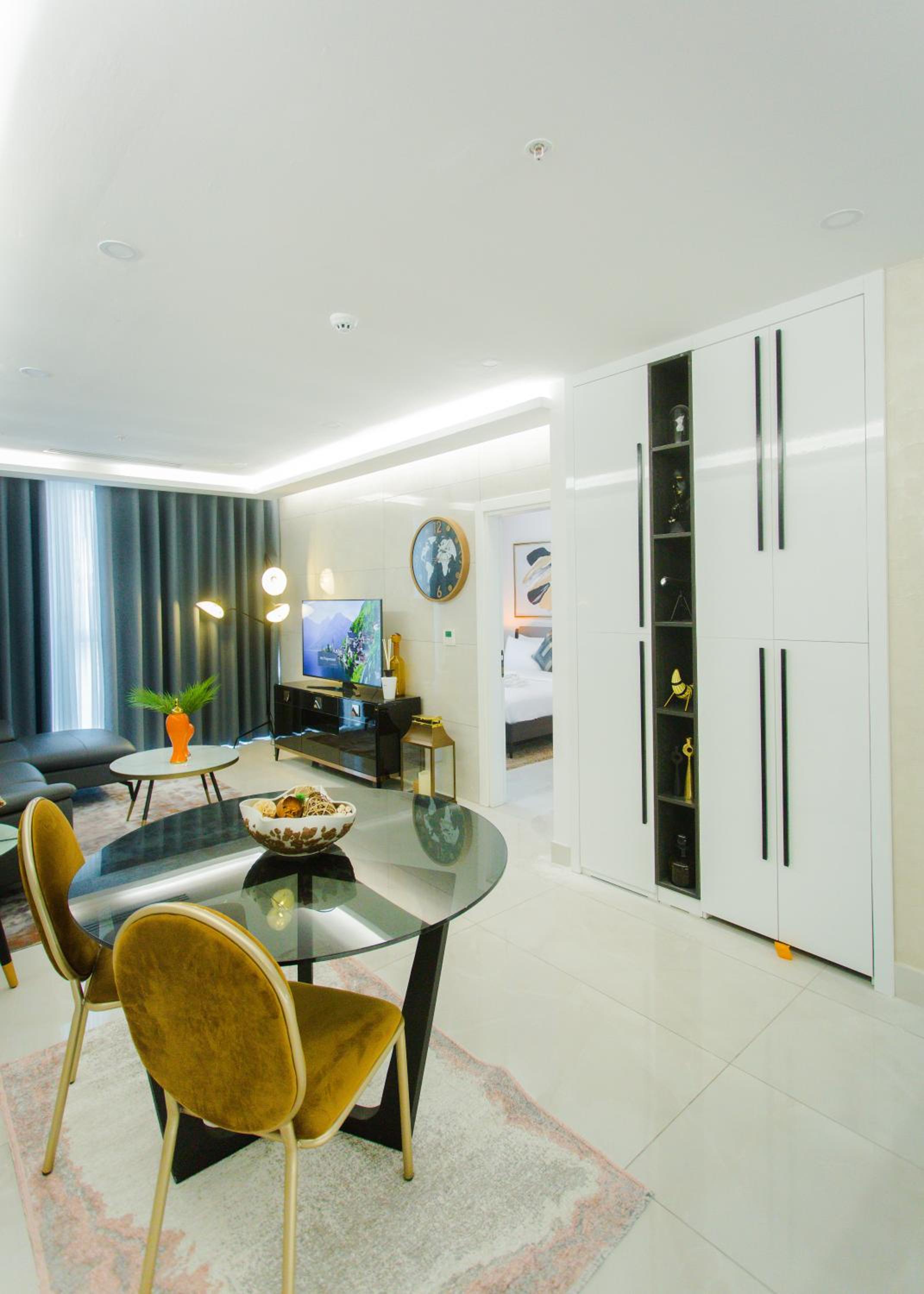 One-Bedroom Apartment - Non-Smoking - Photo 22