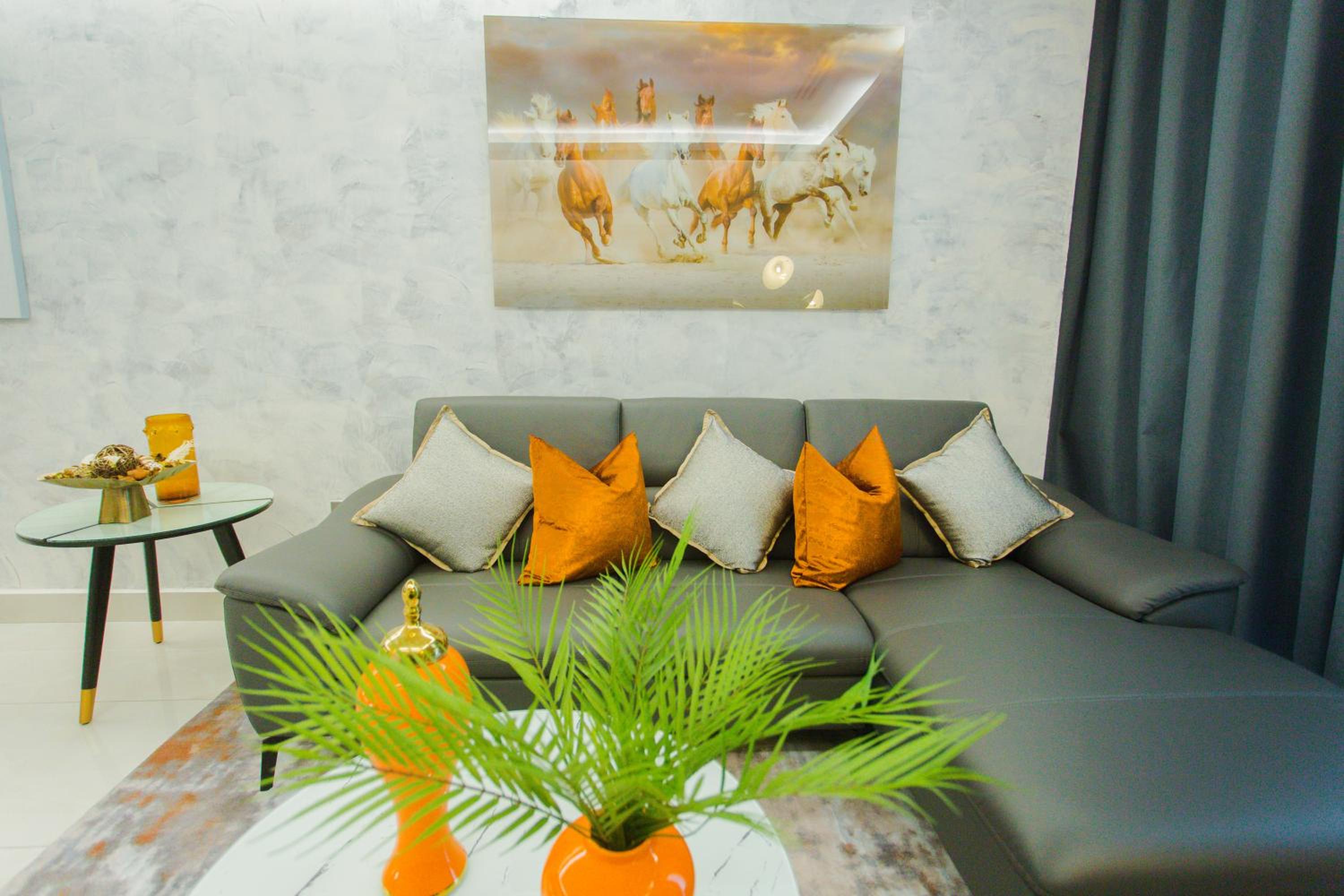 One-Bedroom Apartment - Non-Smoking - Photo 19
