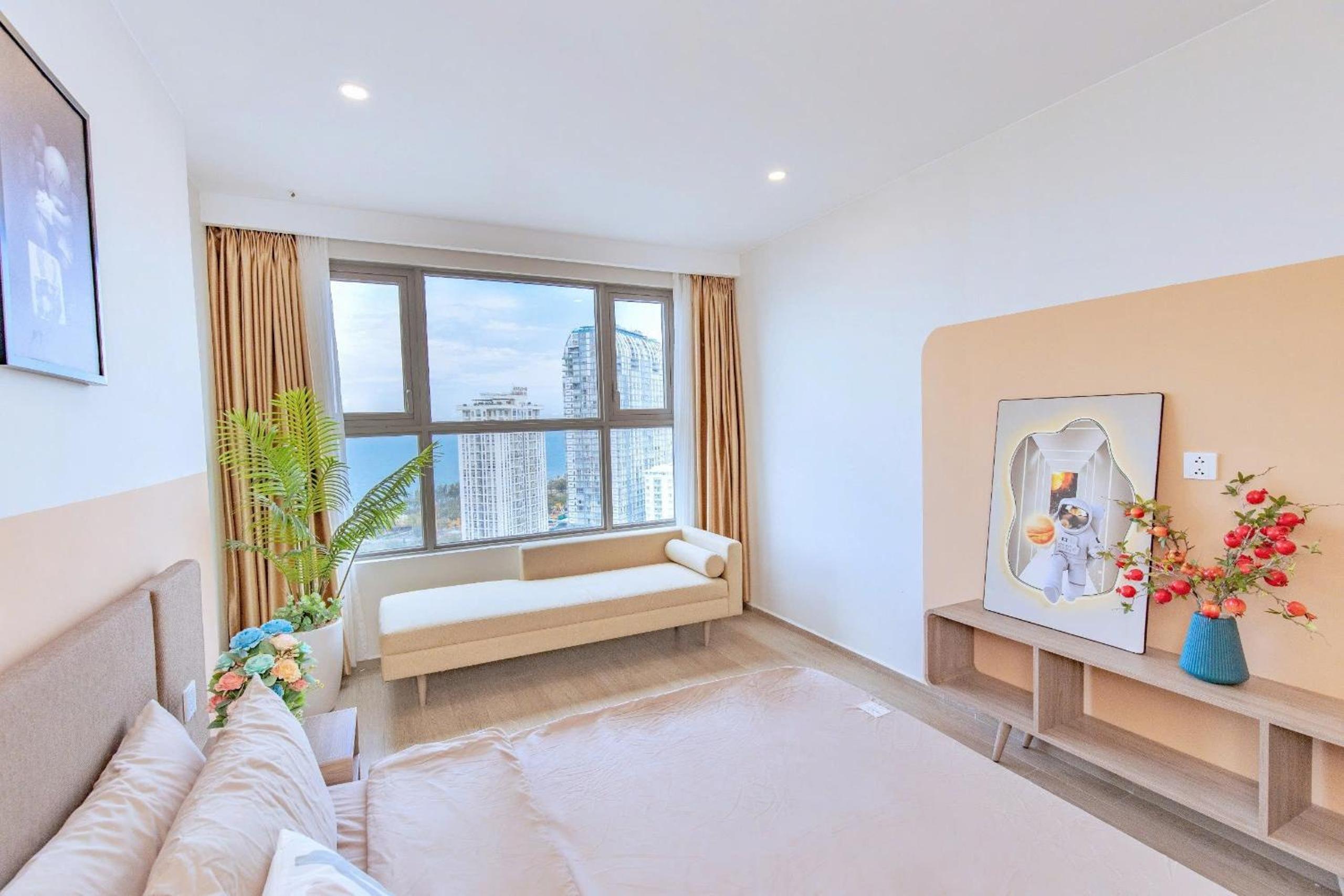 Three-Bedroom Superior Apartment