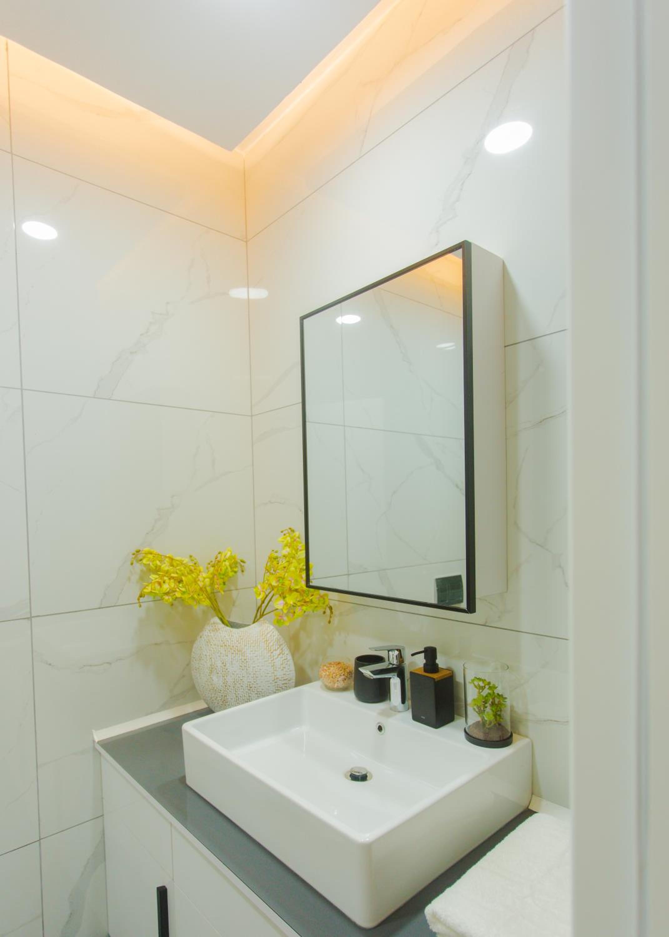 One-Bedroom Apartment - Non-Smoking - Photo 9