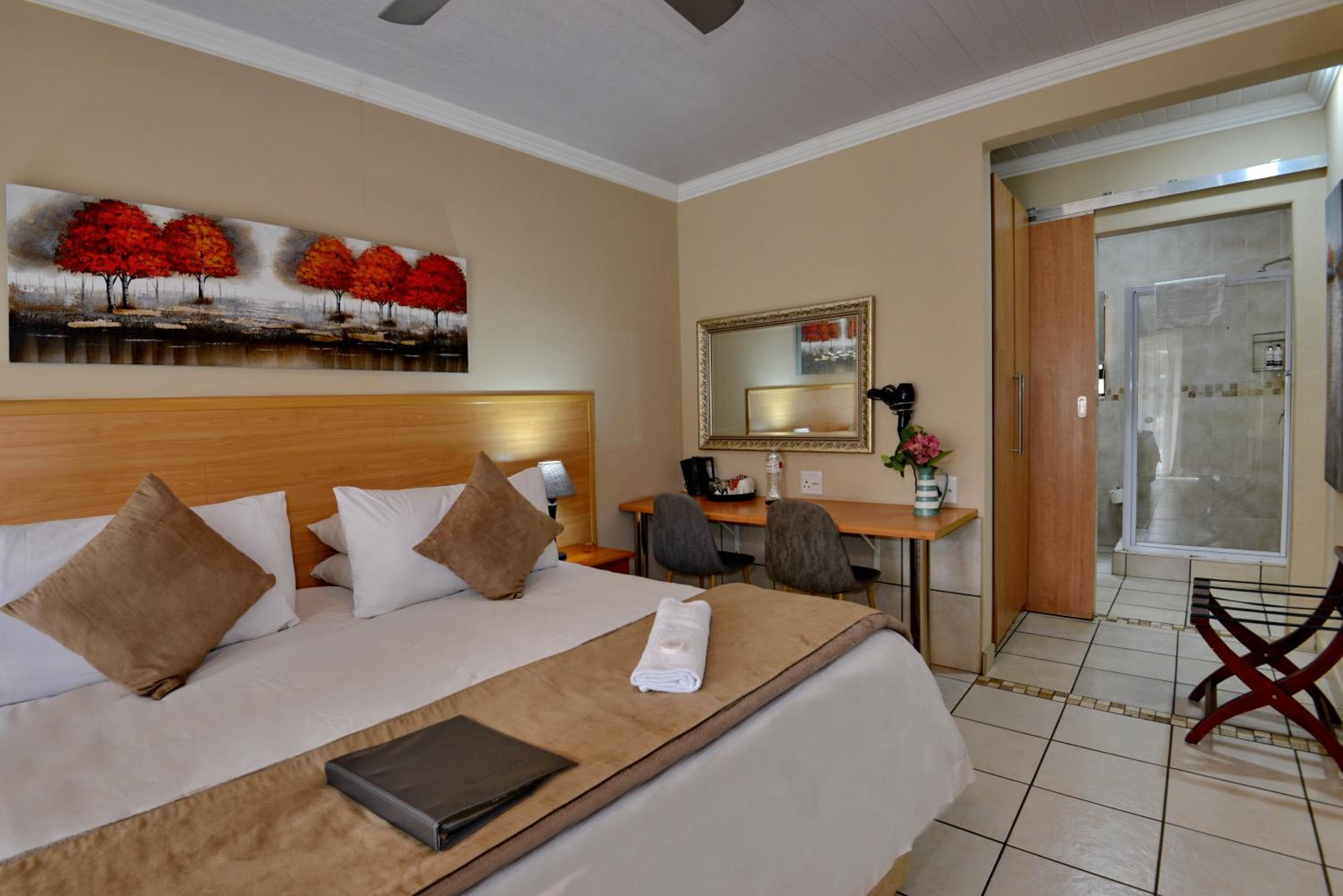 Twin Room - Photo 3