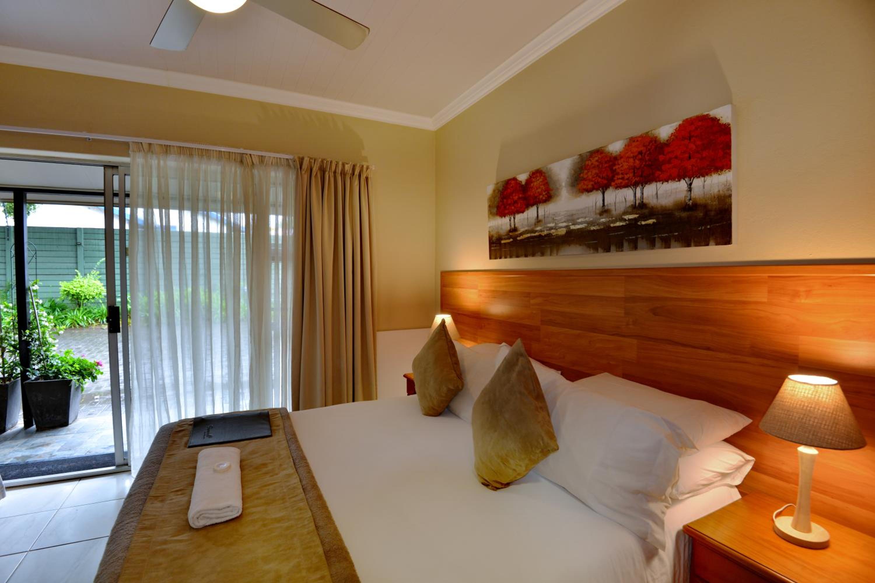 Twin Room - Photo 4