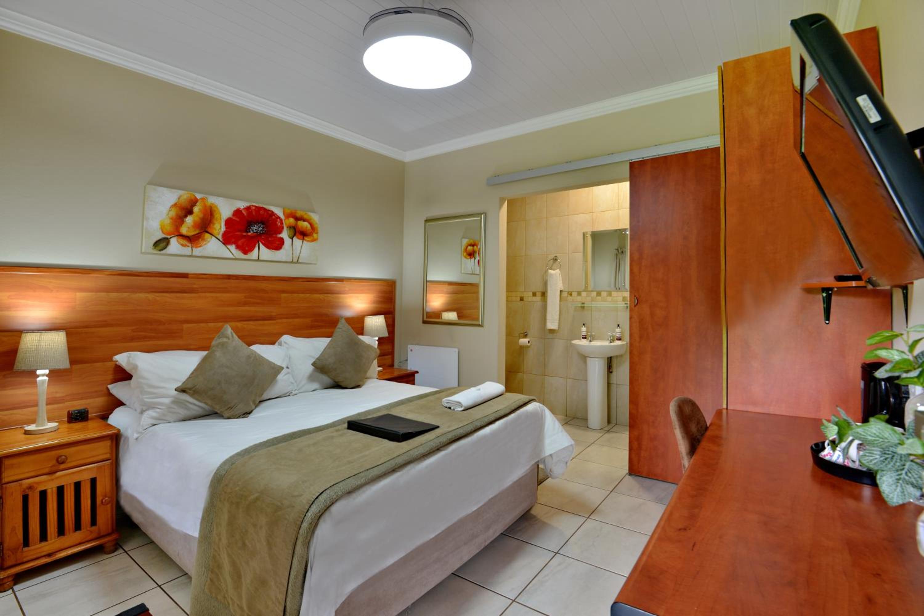 Twin Room - Photo 5