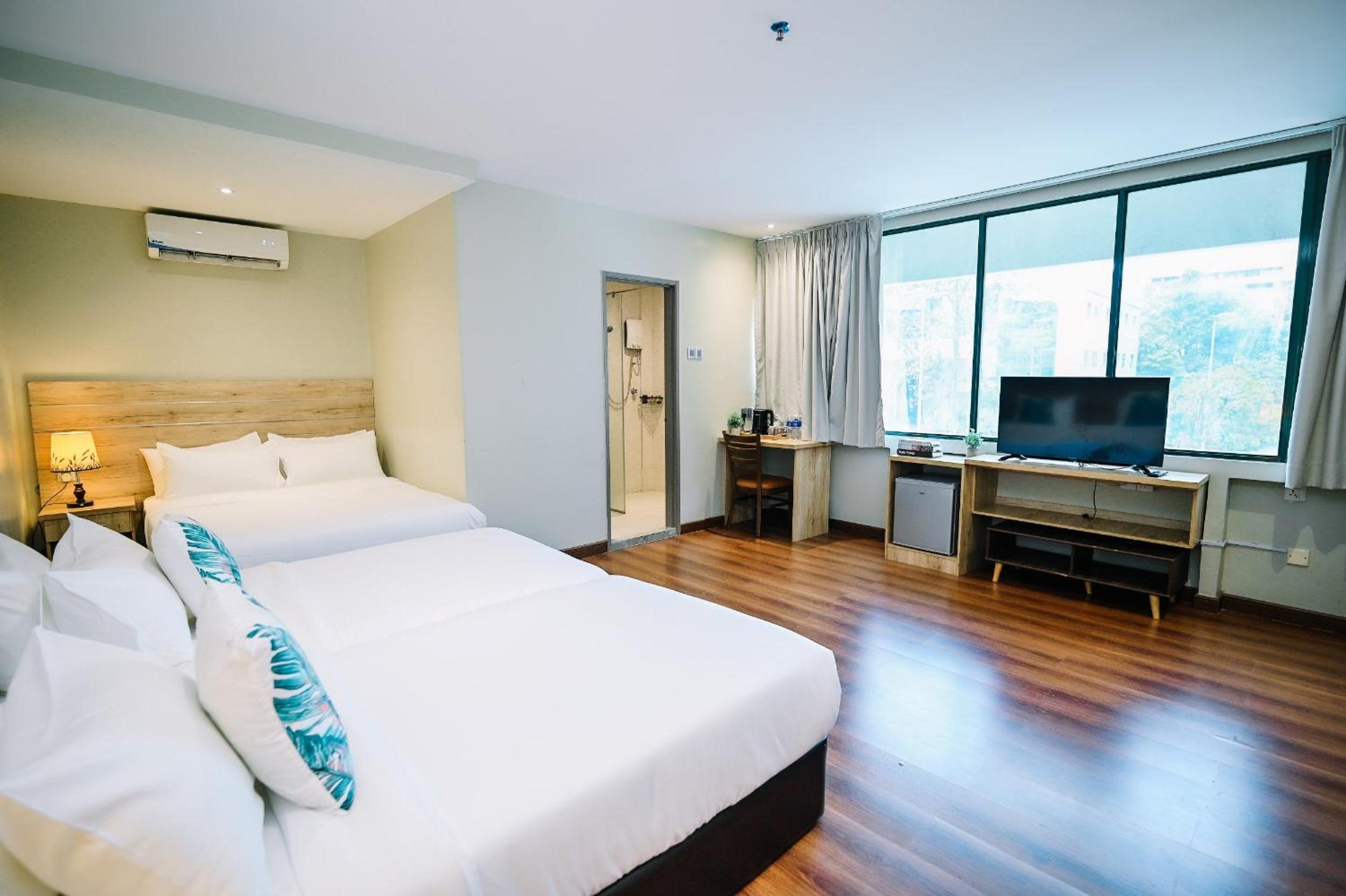 Deluxe Family Room