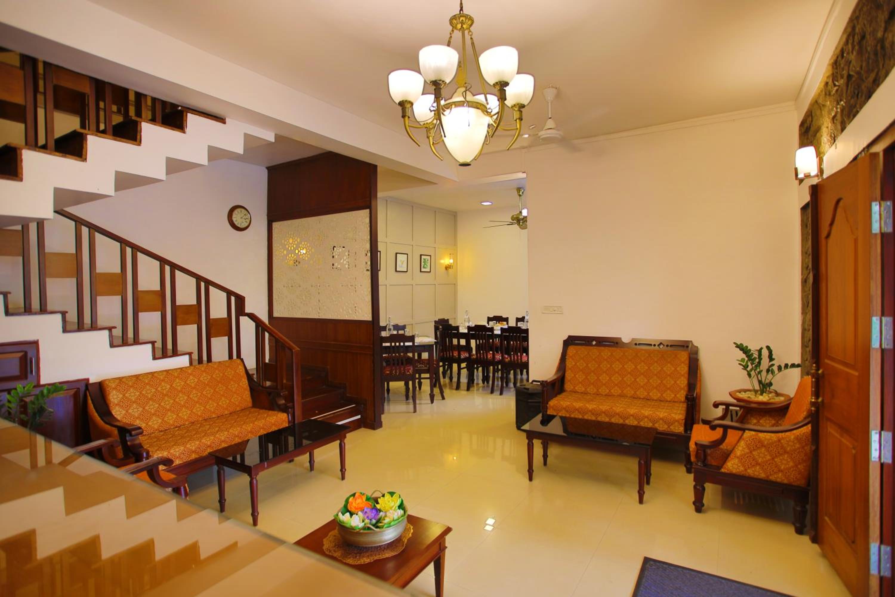 Super Deluxe Room with Balcony - Photo 1