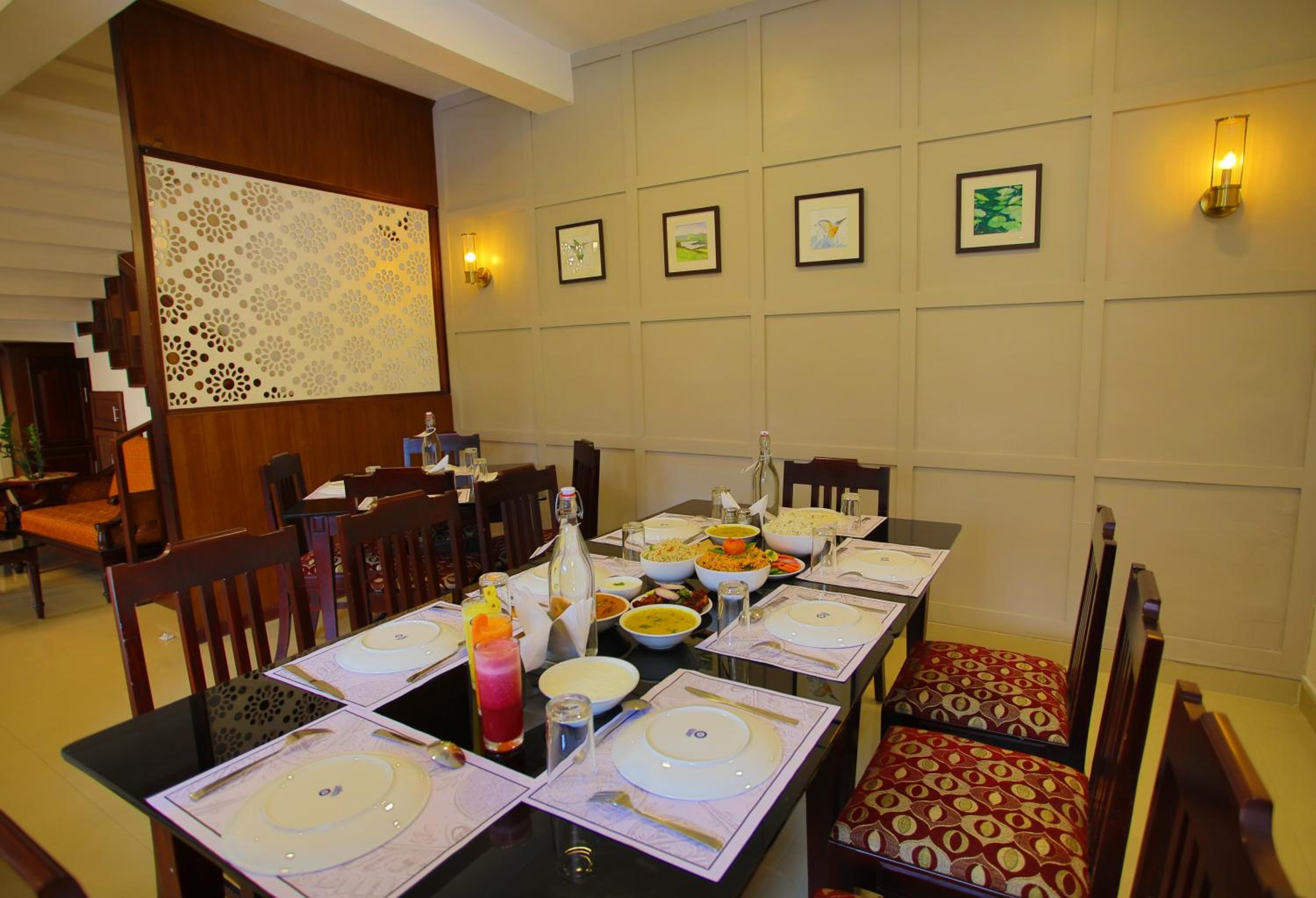 Super Deluxe Room with Balcony - Photo 24