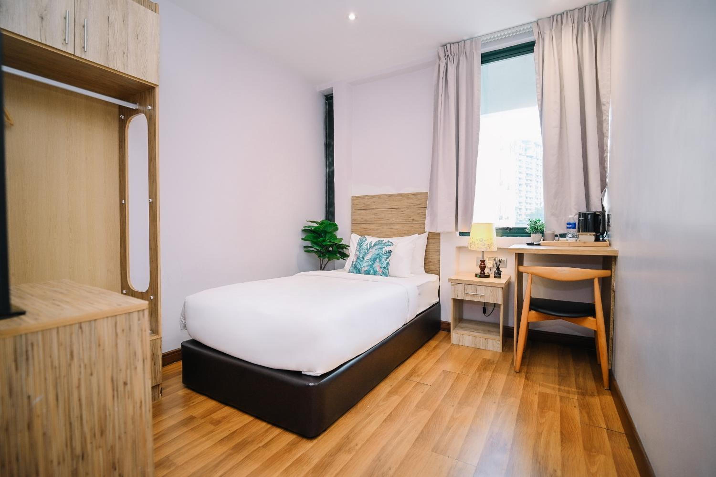 Deluxe Single Room