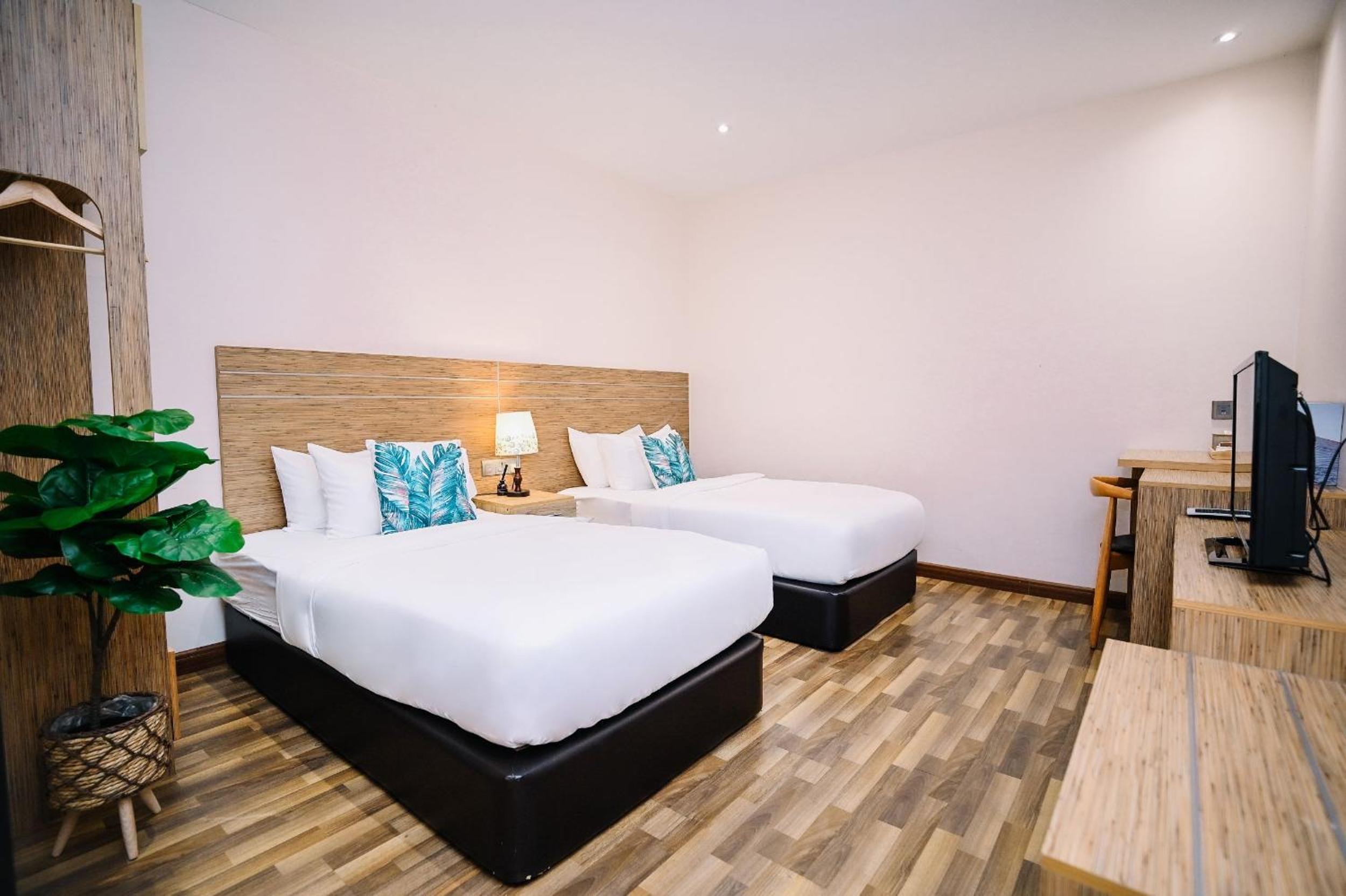 Standard Twin Room