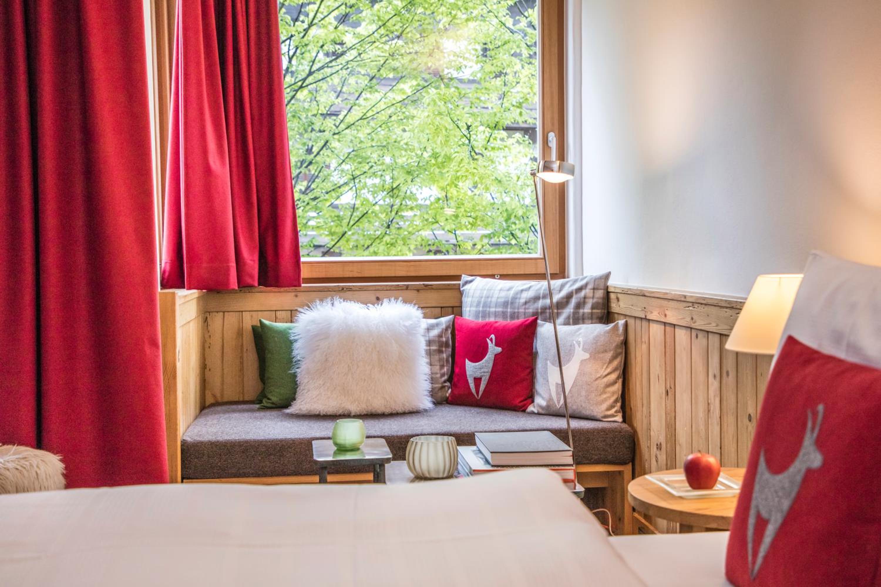 Superior Double Room with Garden View - Photo 4