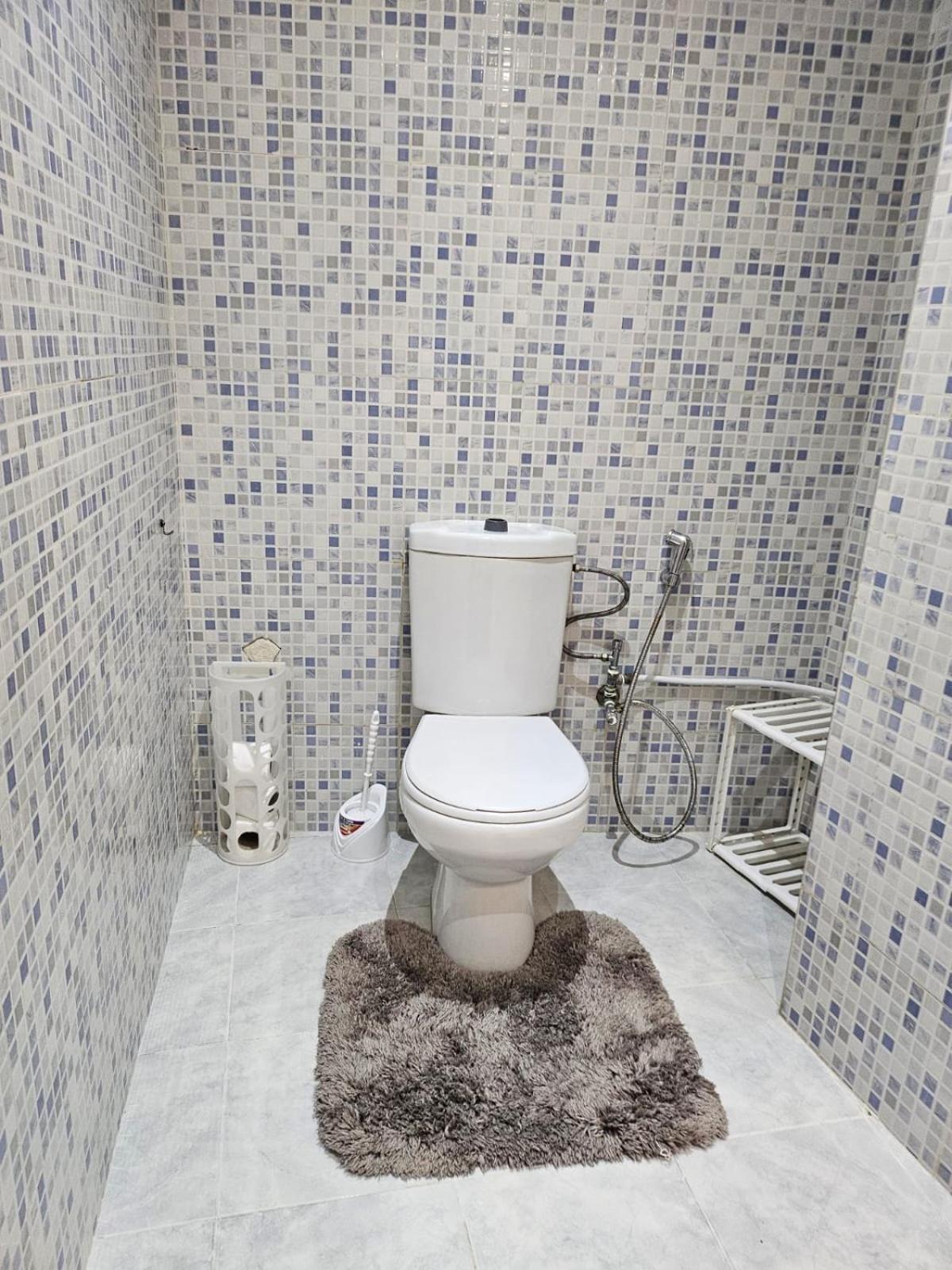 Apartment photo 2