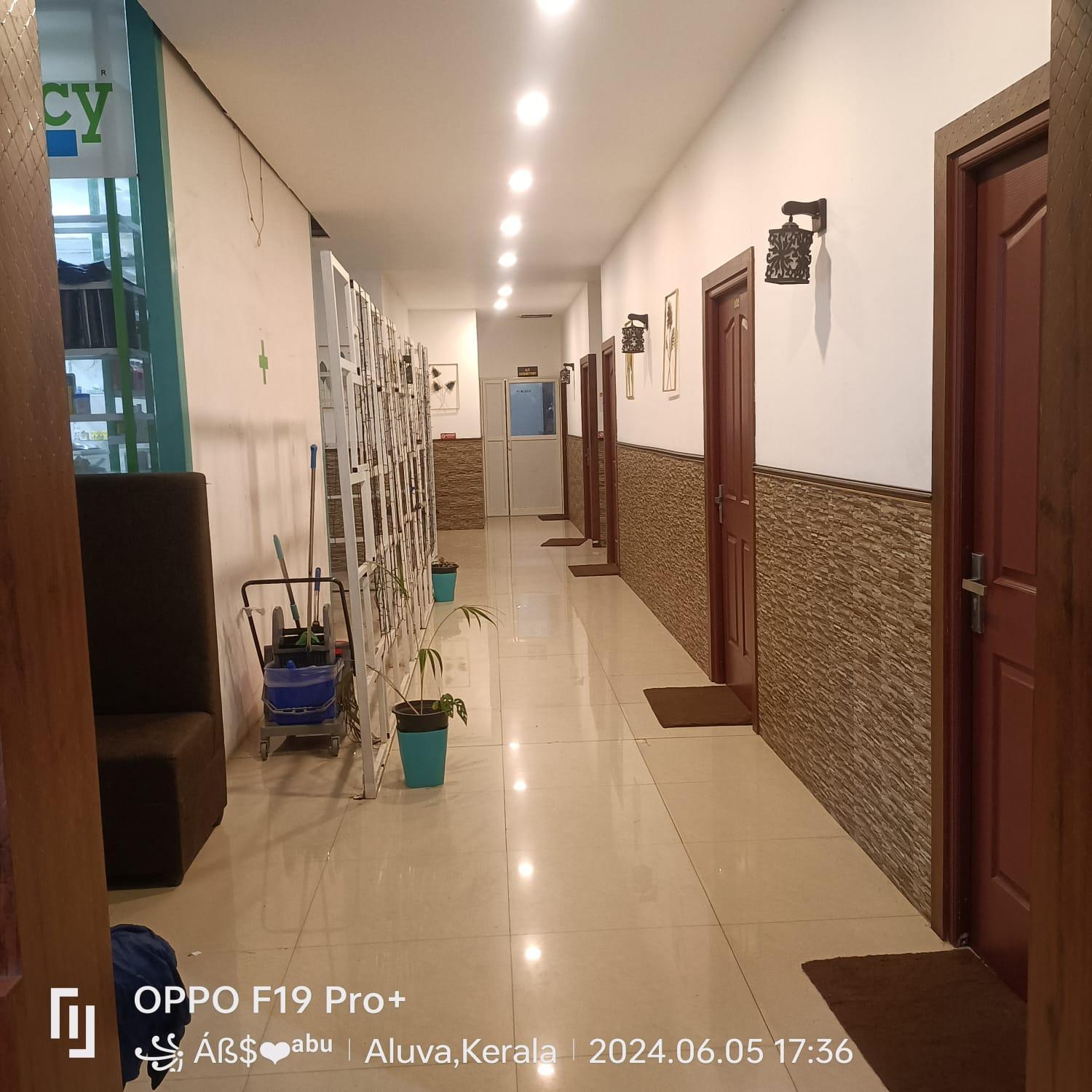 Large Single Room photo 1
