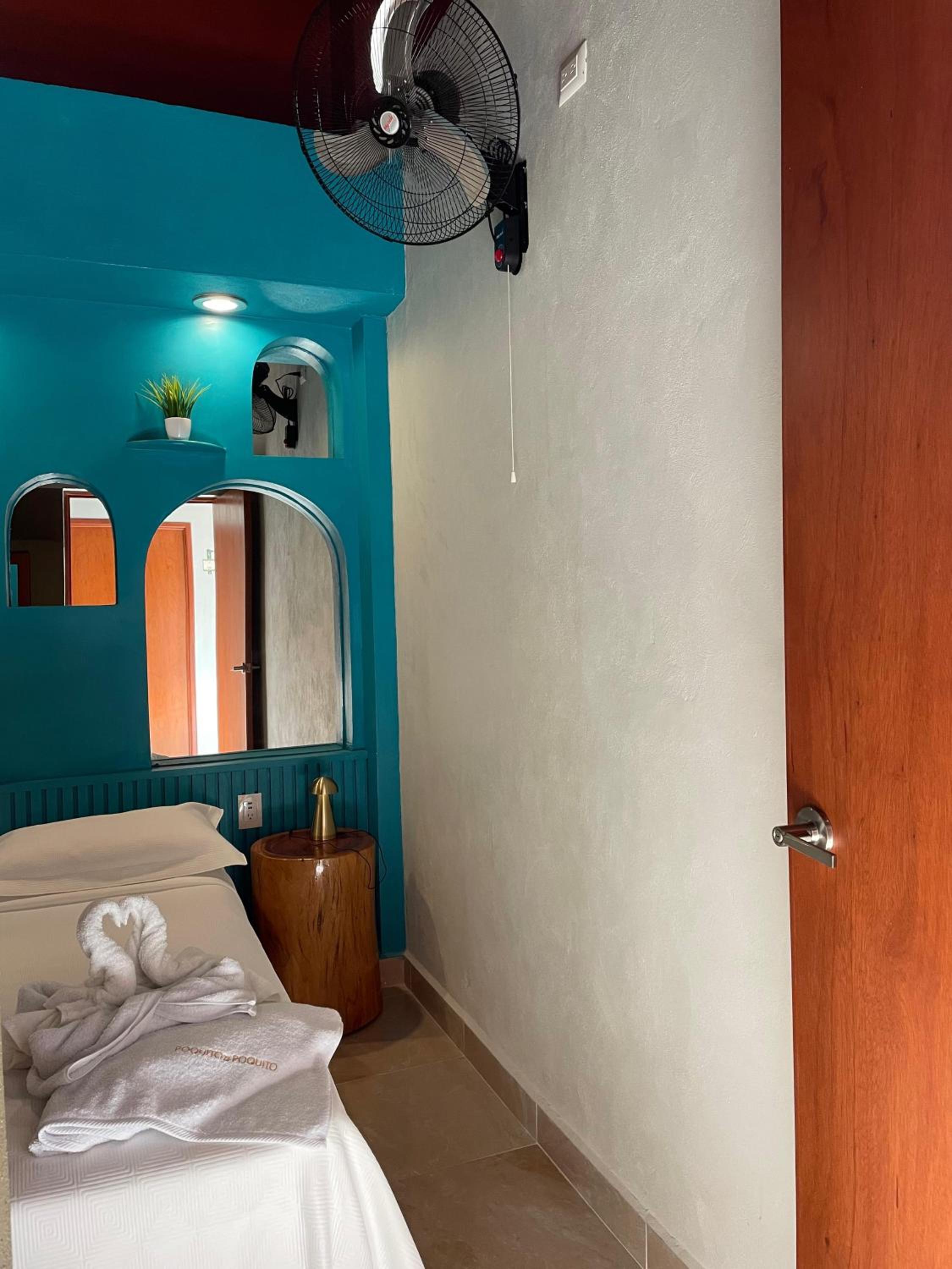 Double Room with Shared Bathroom photo 1