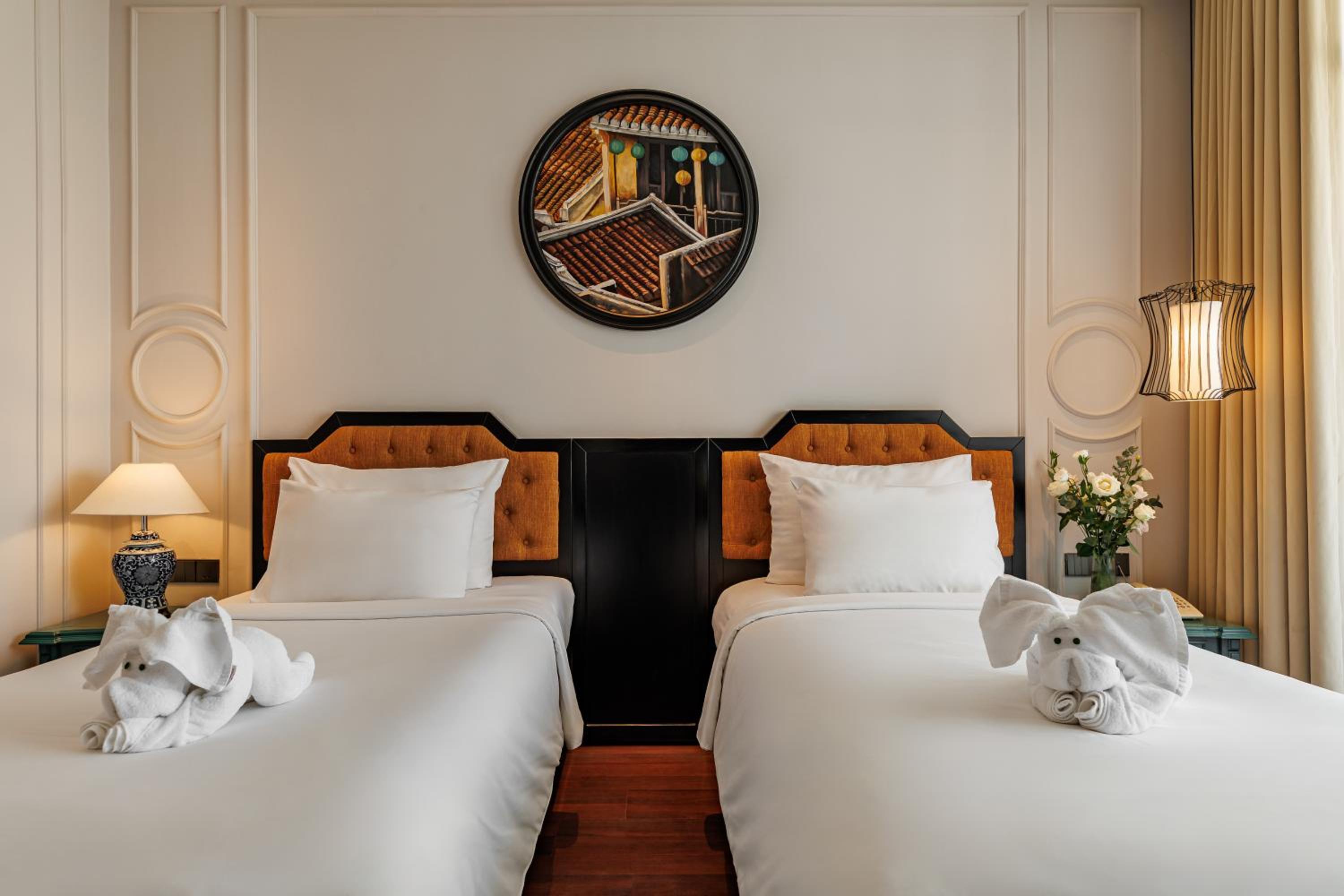 Deluxe Twin Room with Balcony and City View photo 3