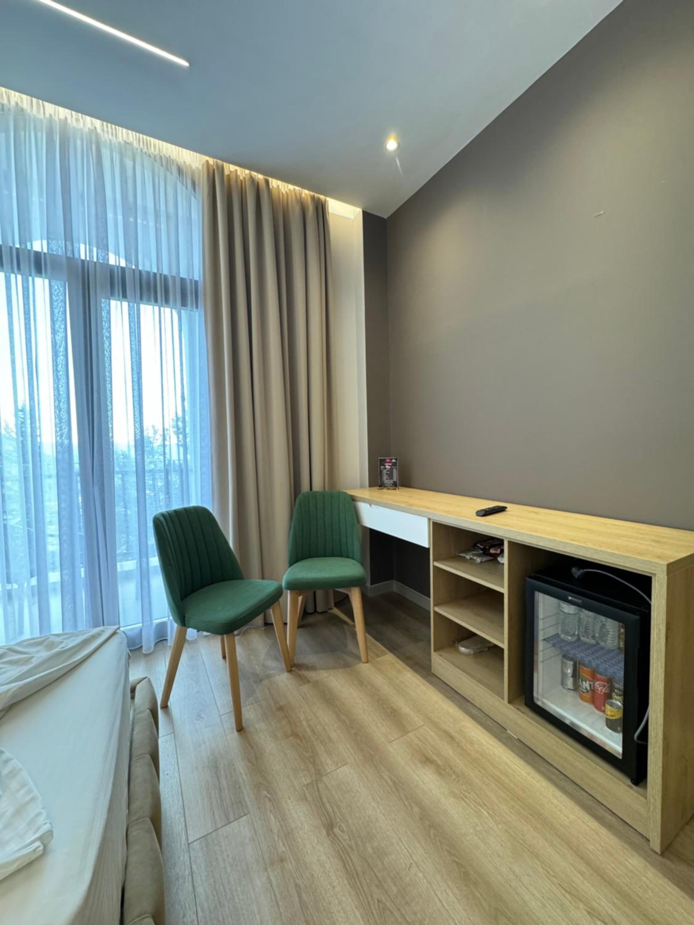 Deluxe Family Suite photo 3