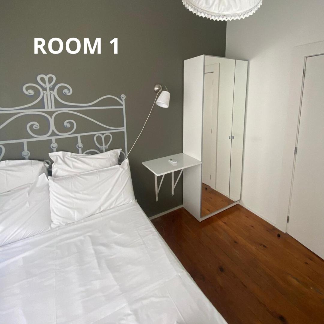 Double Room with Private External Bathroom - Photo 3