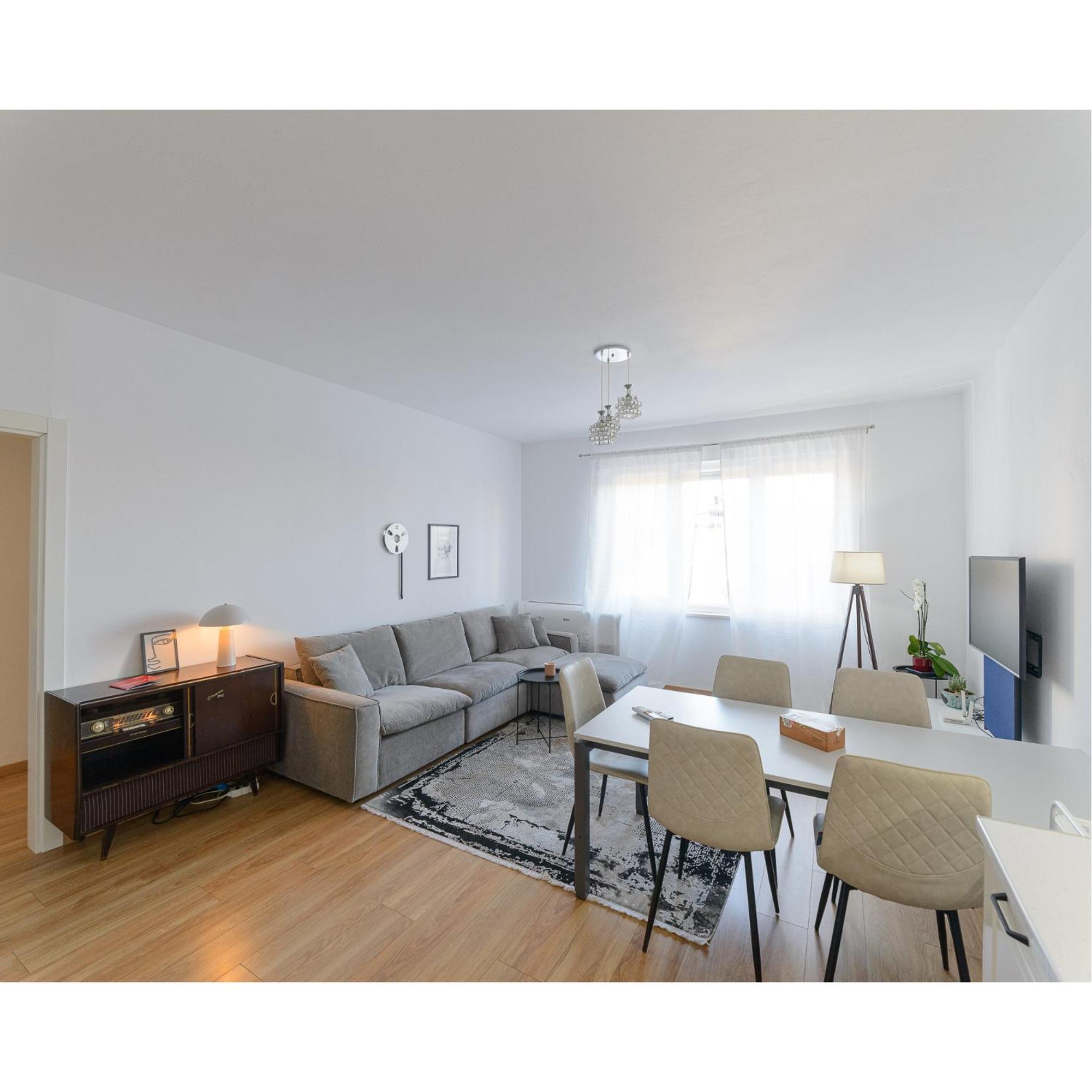 Two-Bedroom Apartment With Balcony - City View