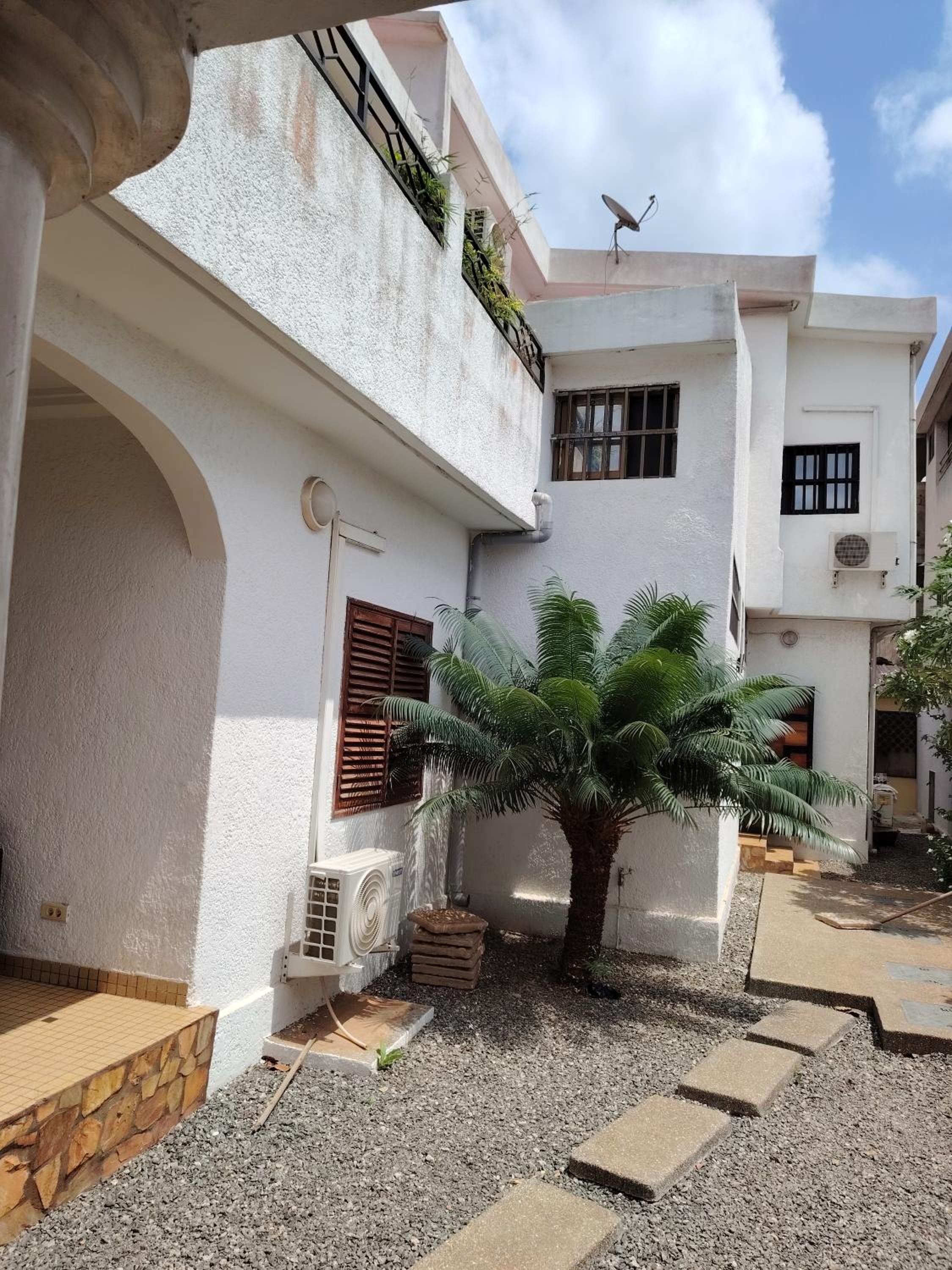 Three-Bedroom Villa photo 1