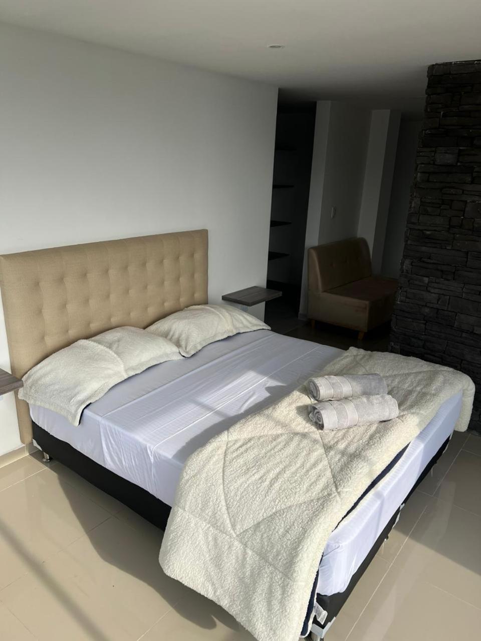 Deluxe Family Room photo 1