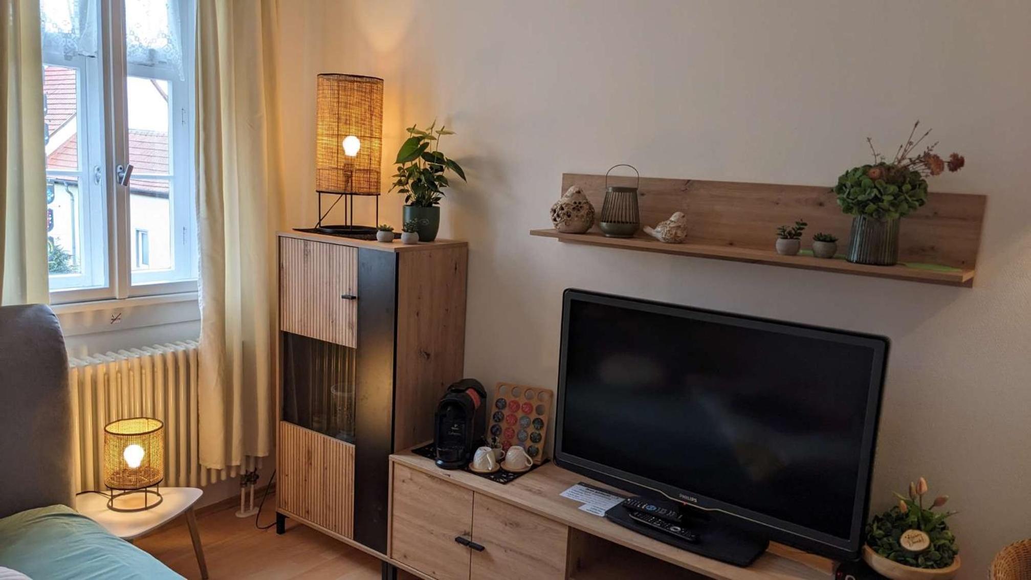 Single Room with Private Bathroom photo 2