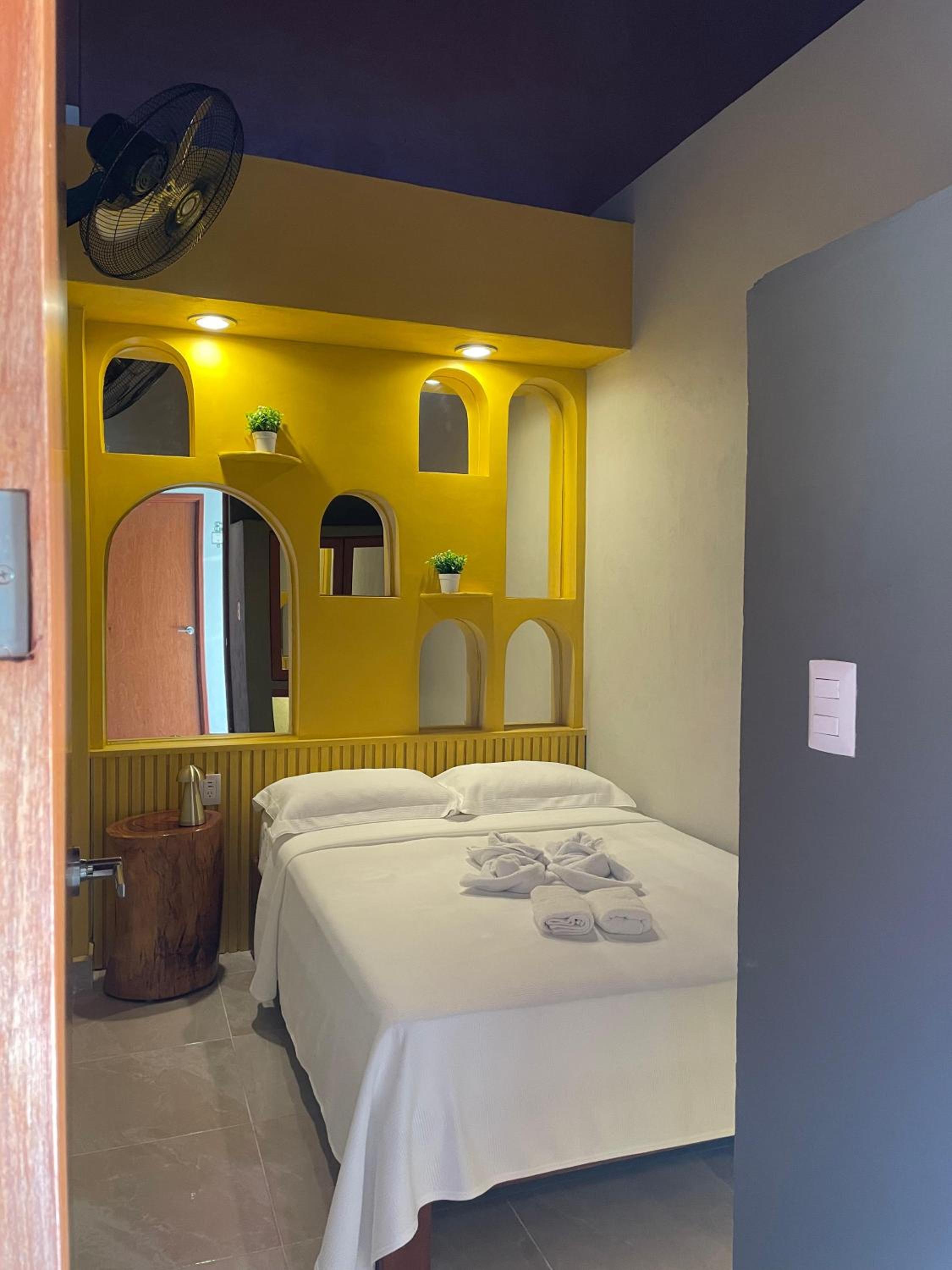 Standard Double Room with Shared Bathroom photo 1