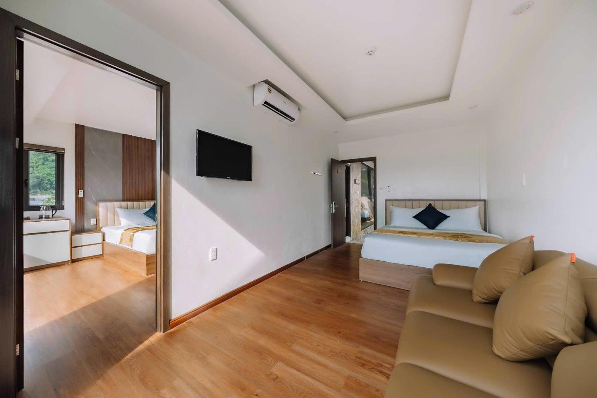 Executive Suite
