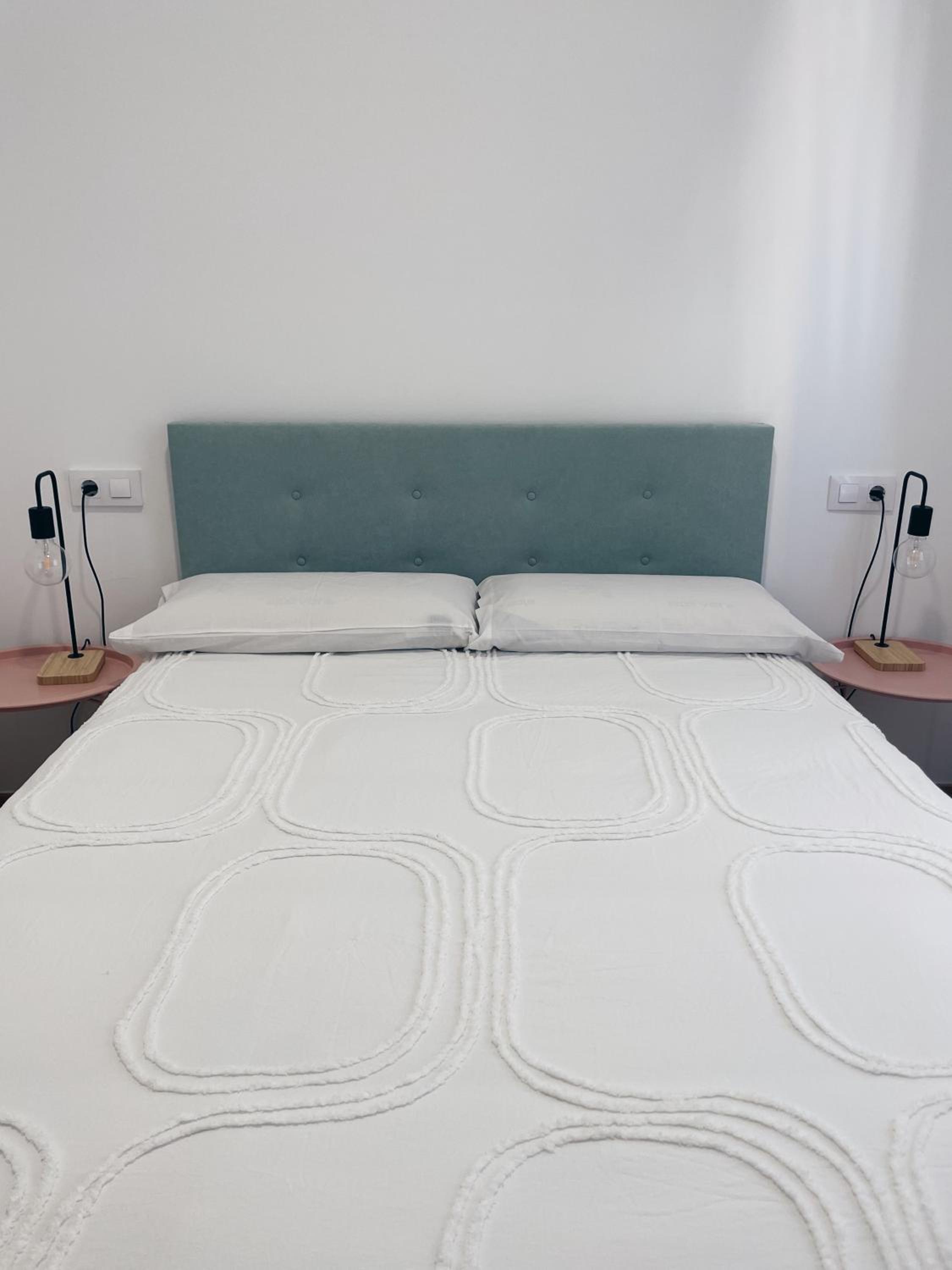 Apartamento de Dos Habitaciones con Terraza