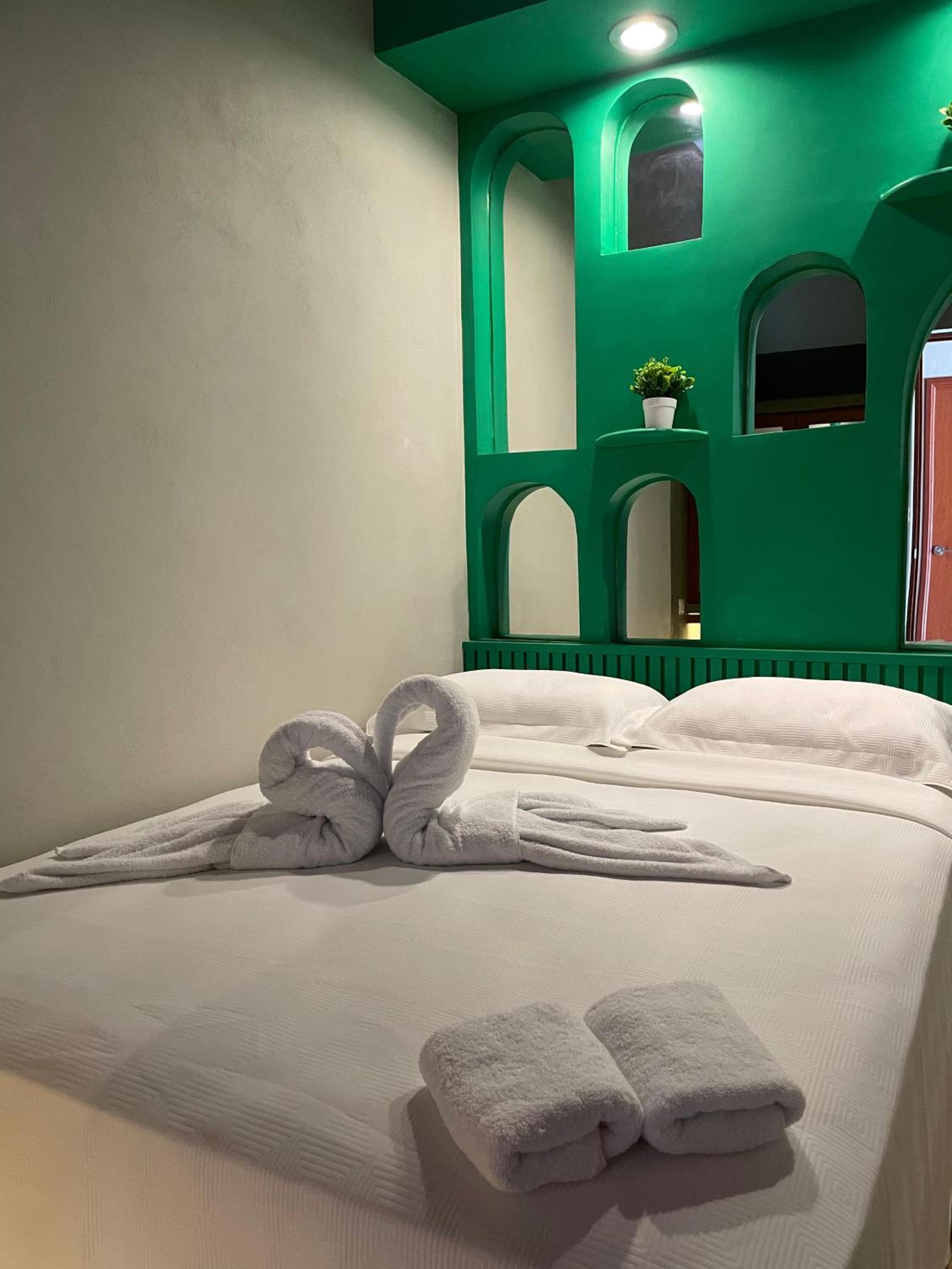 Standard Double Room with Shared Bathroom photo 3