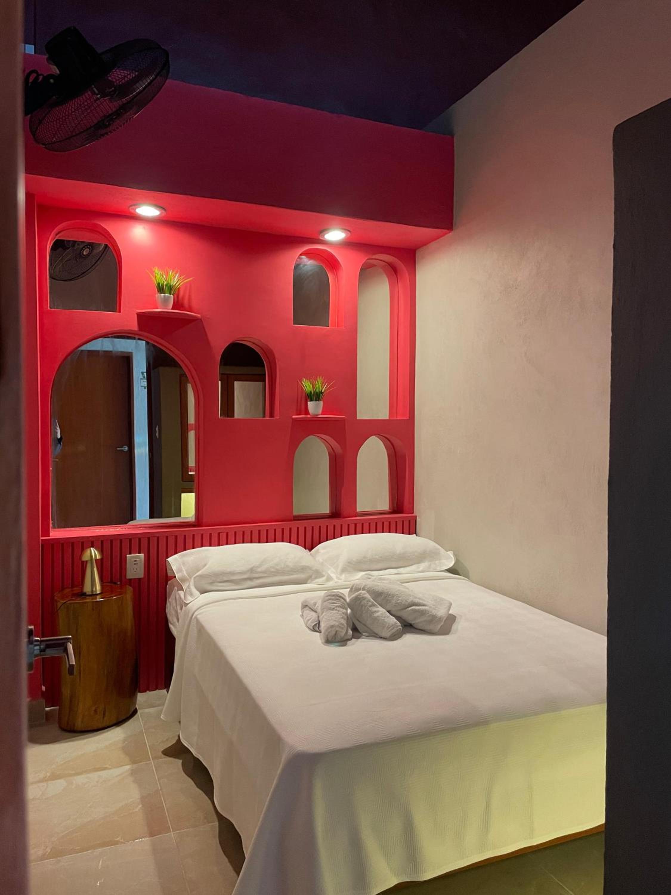 Standard Double Room With Shared Bathroom photo 1
