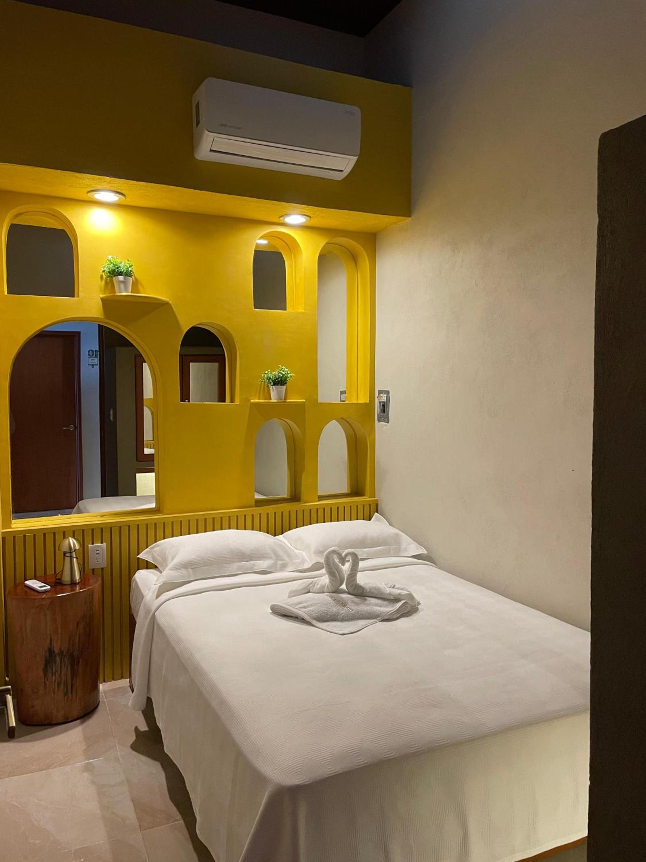 Standard Double Room with Shared Bathroom photo 1