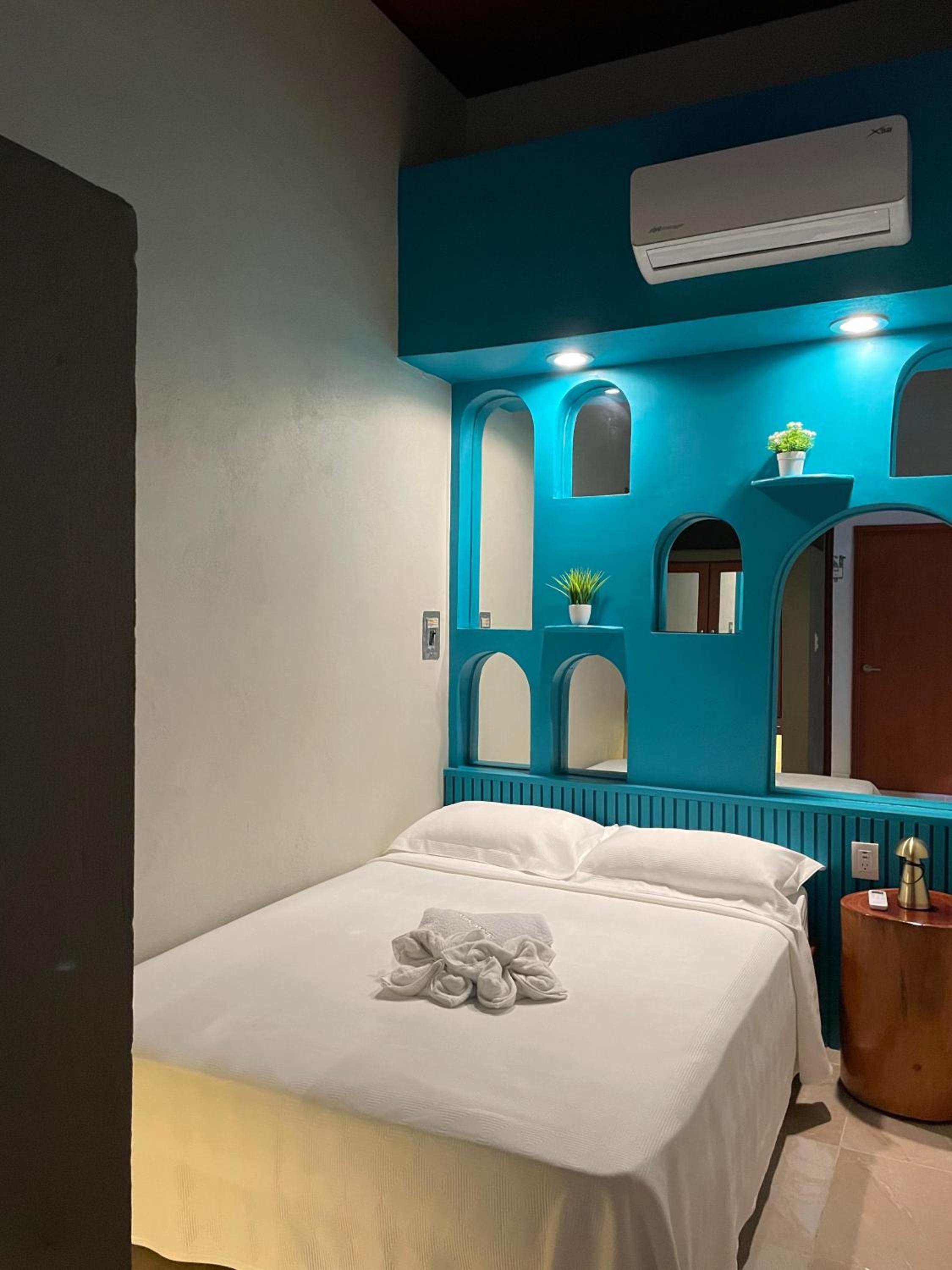 Standard Double Room with Shared Bathroom