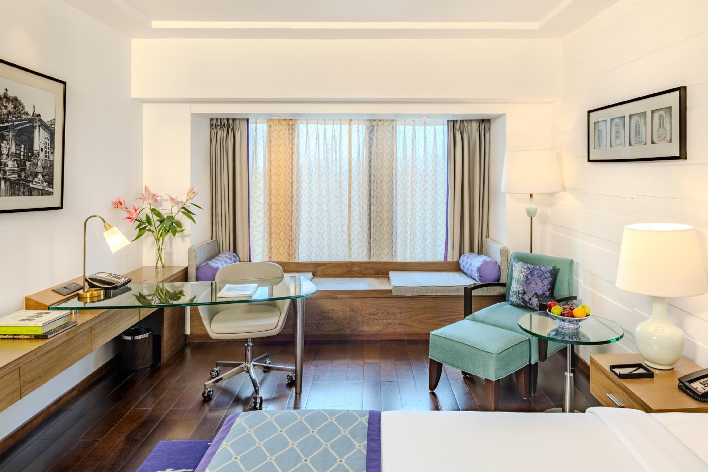 Executive Room City View King Bed - Photo 6