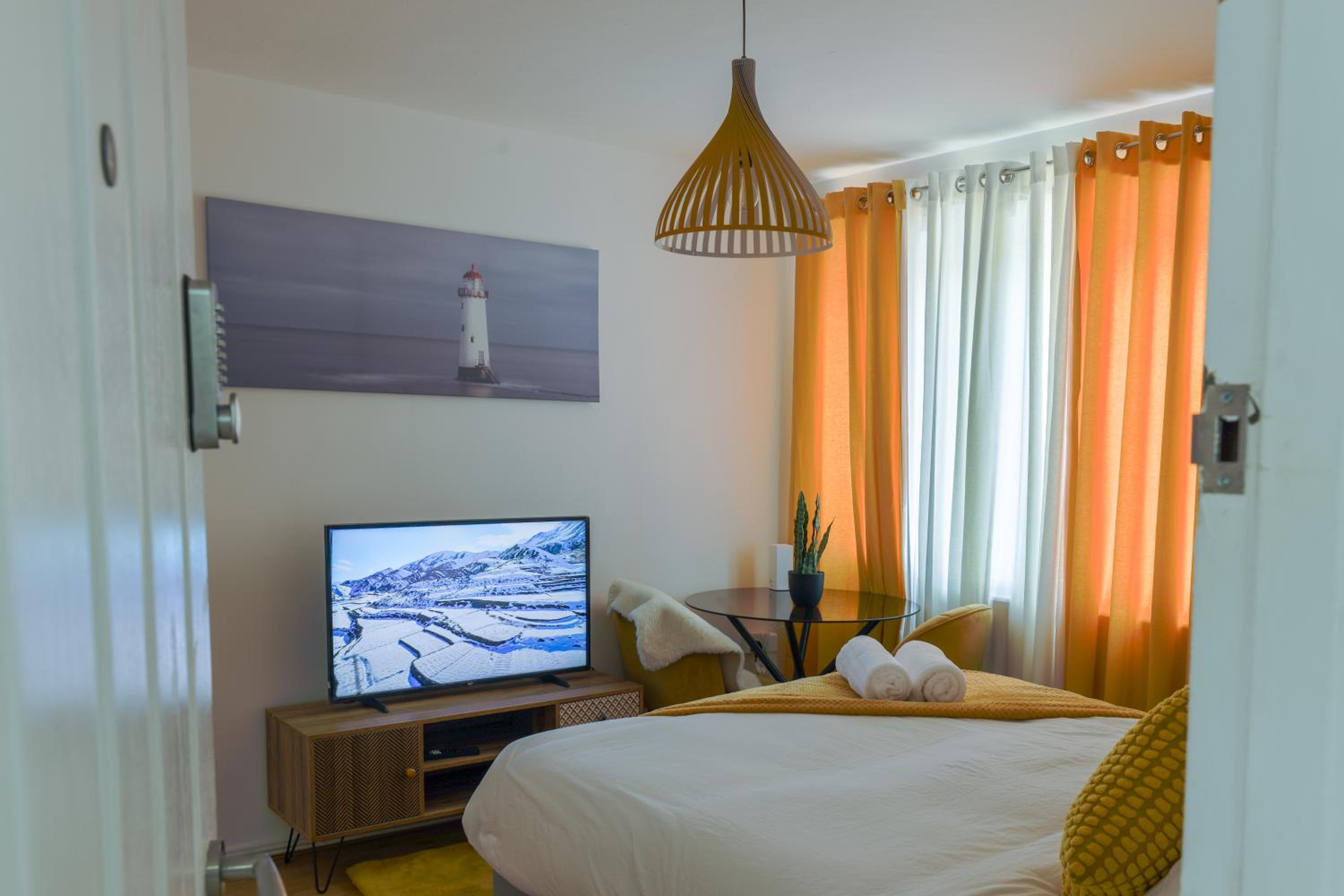 Deluxe King Room photo 2