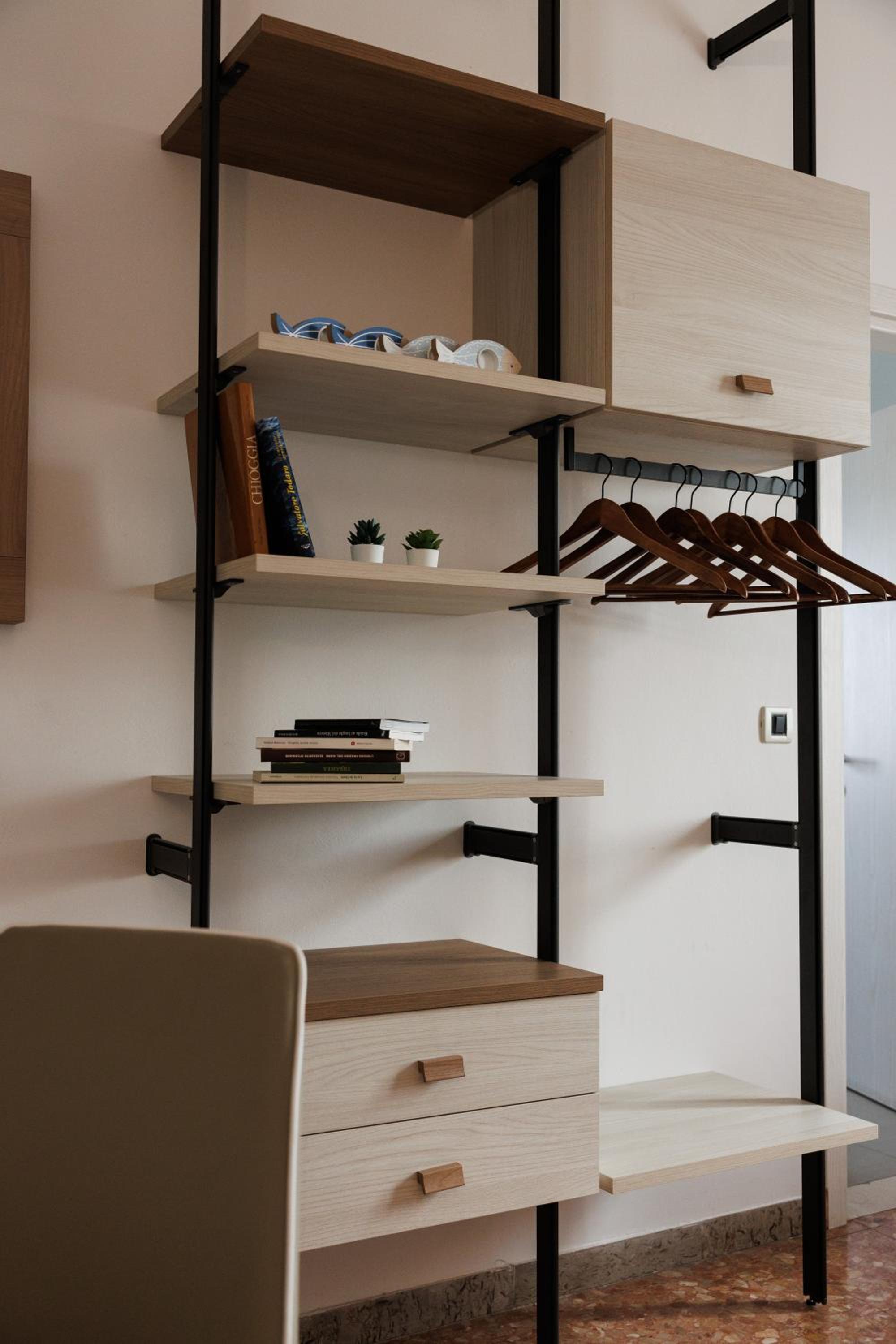 Large Double Room - Photo 26