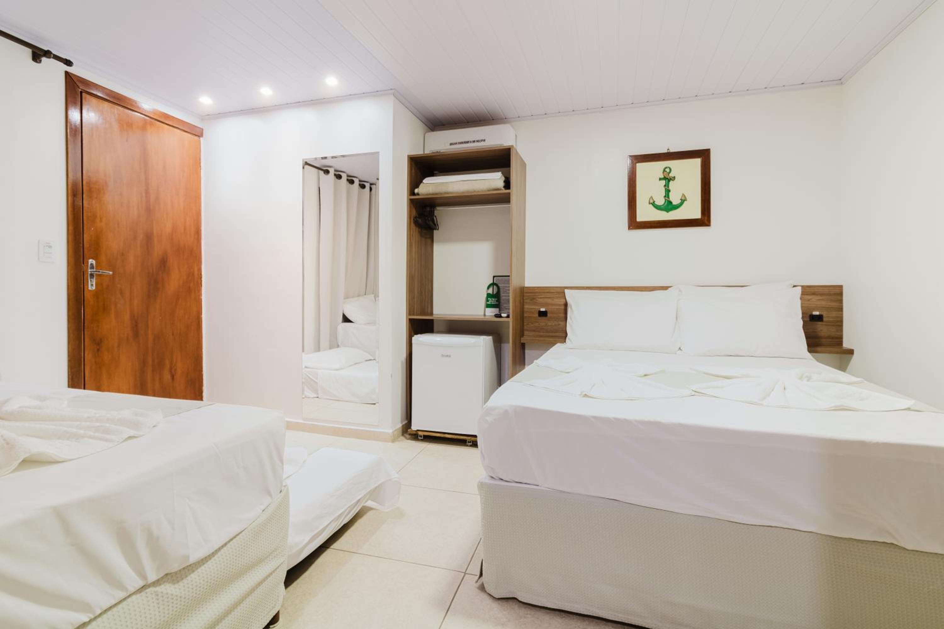 Quadruple Room - Photo 12