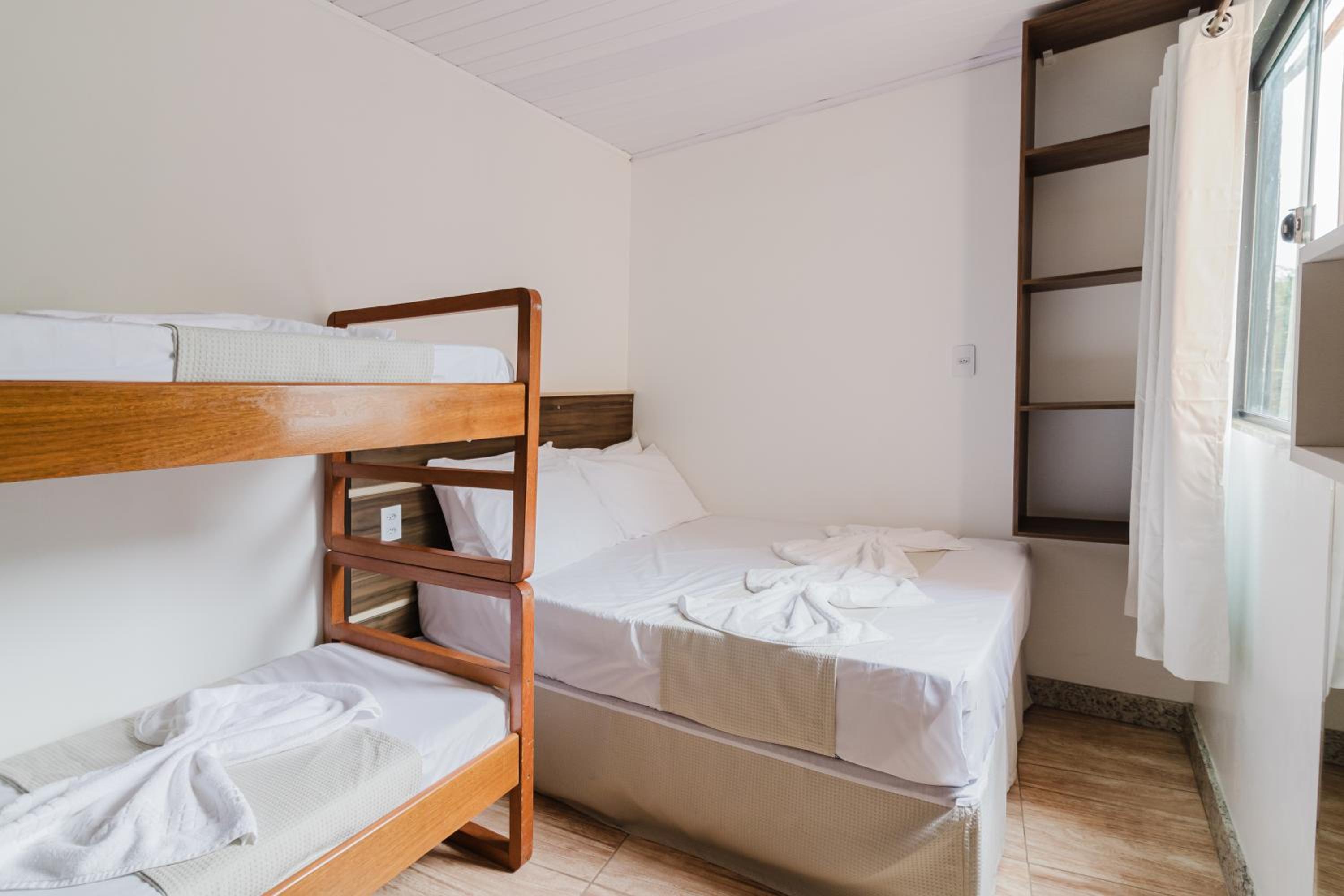 Quadruple Room - Photo 3