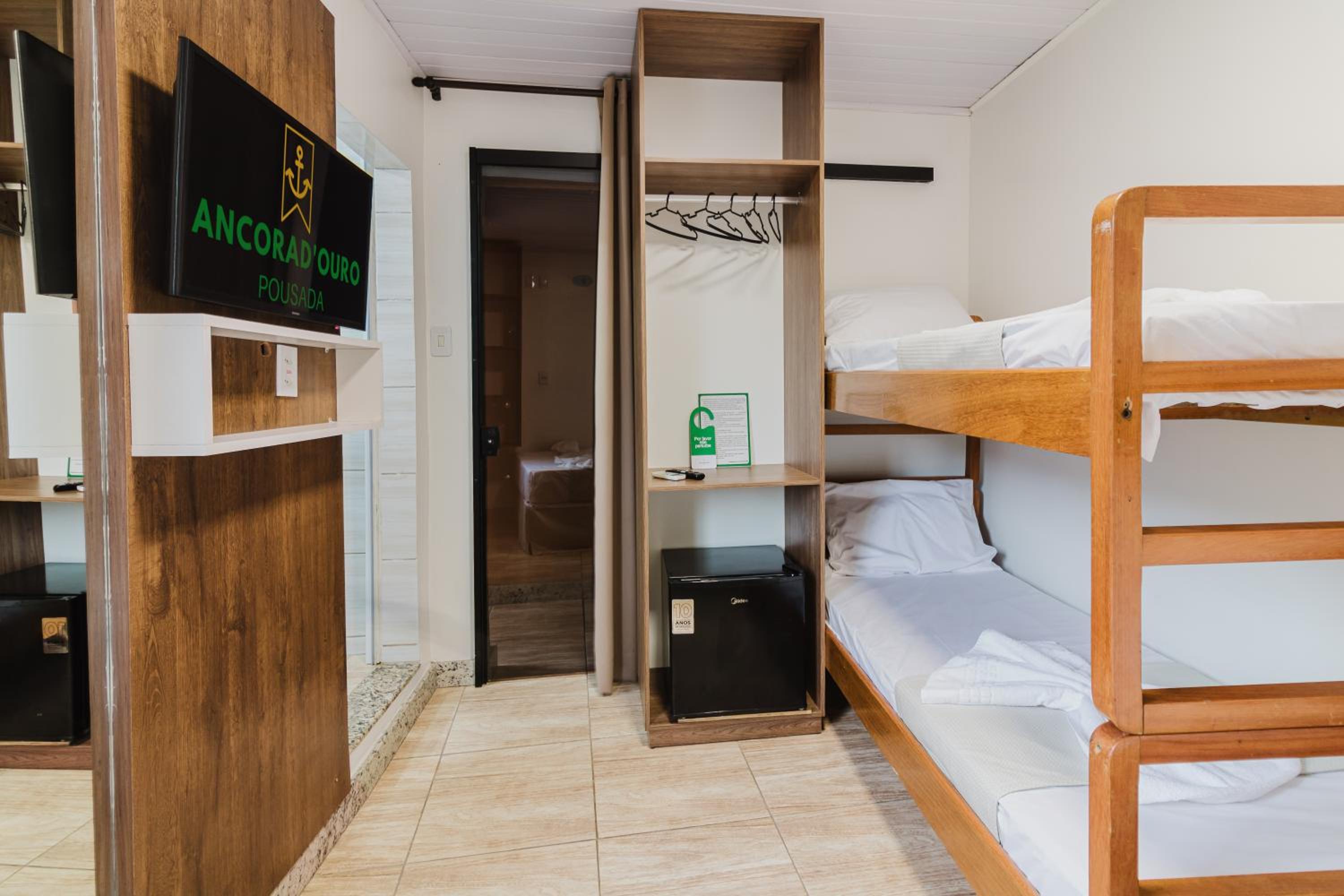 Quadruple Room - Photo 5