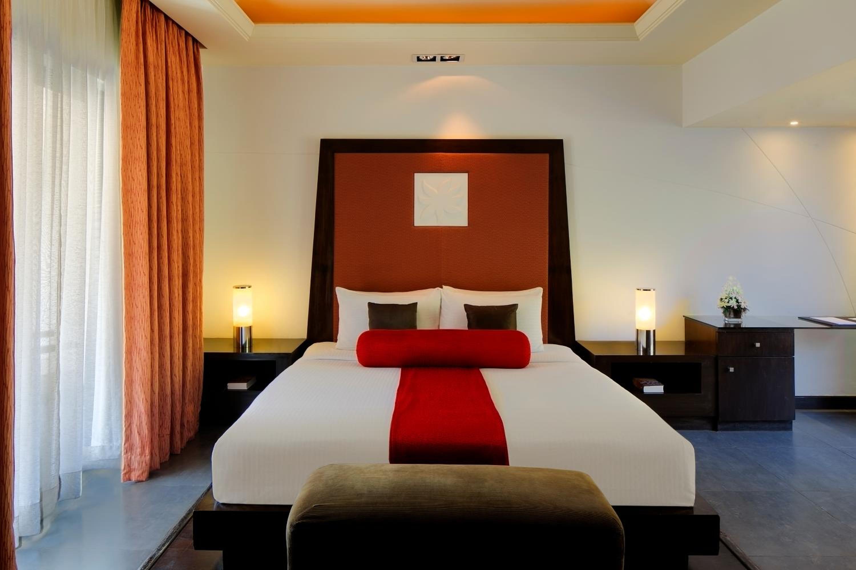 Executive Spa Villa photo